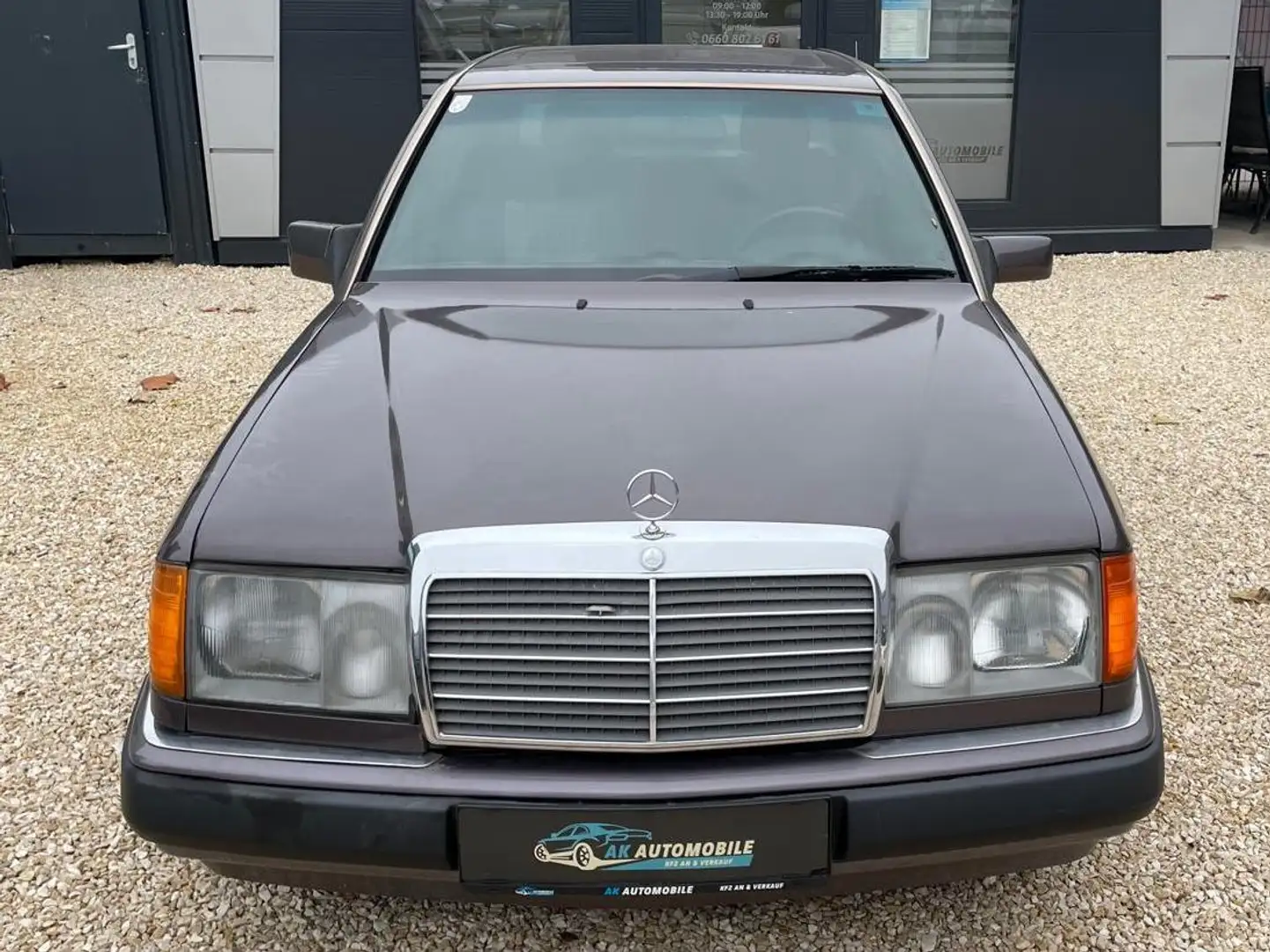 Mercedes-Benz E 300 D Turbo Gris - 2