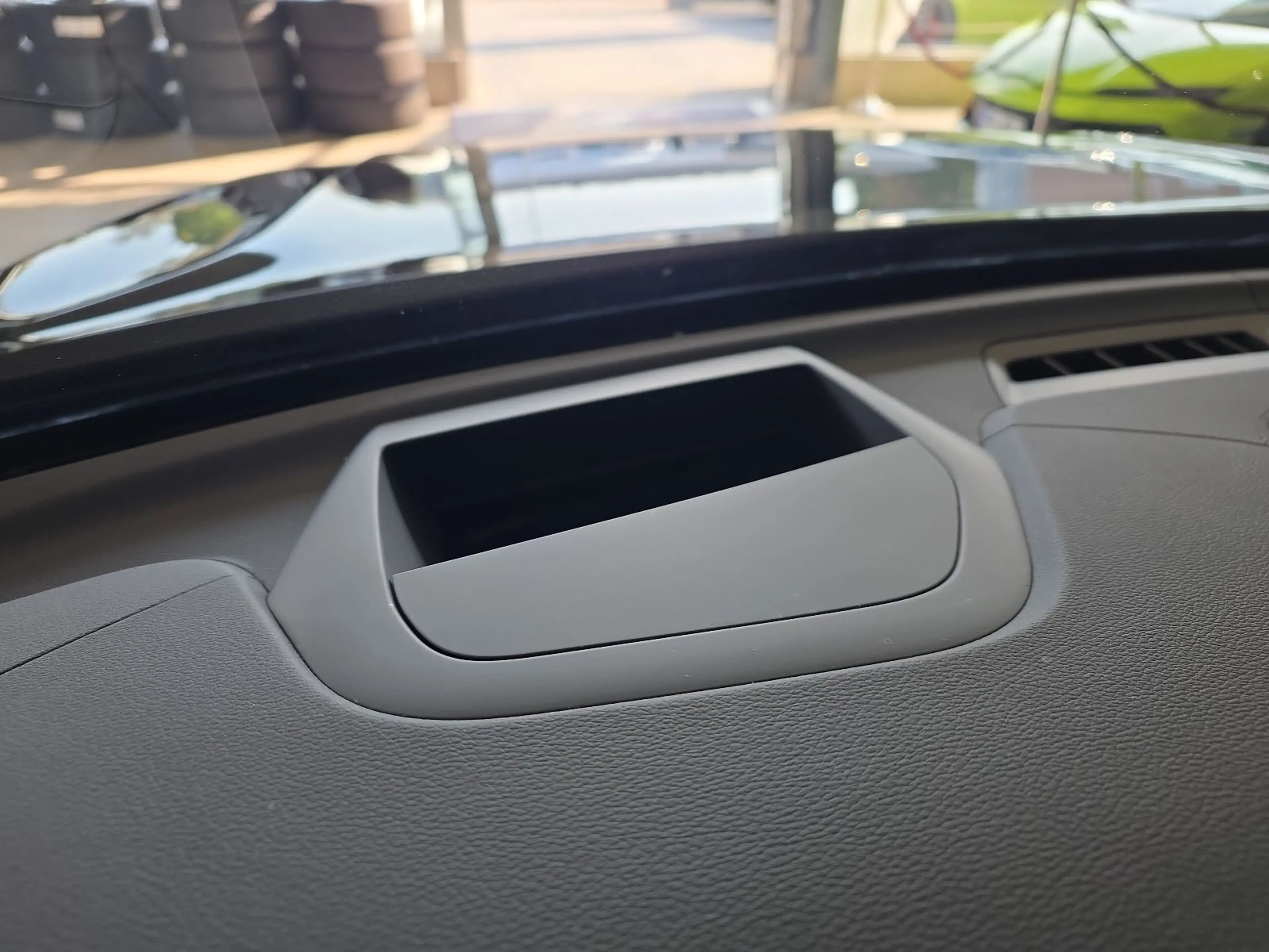 Volvo XC60 B5 Ultra Dark AWD ACC BLIS FourC AHK 360° — photo 19