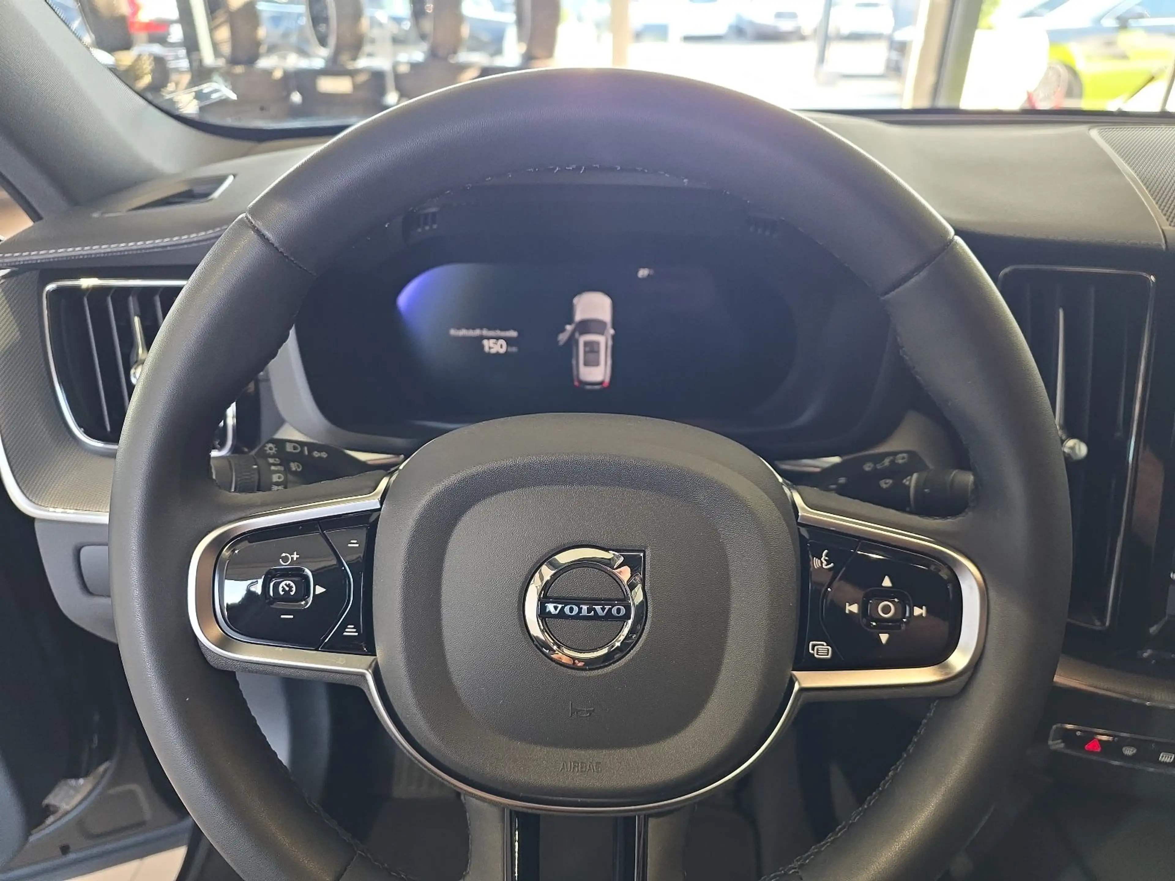 Volvo XC60 B5 Ultra Dark AWD ACC BLIS FourC AHK 360° — photo 24