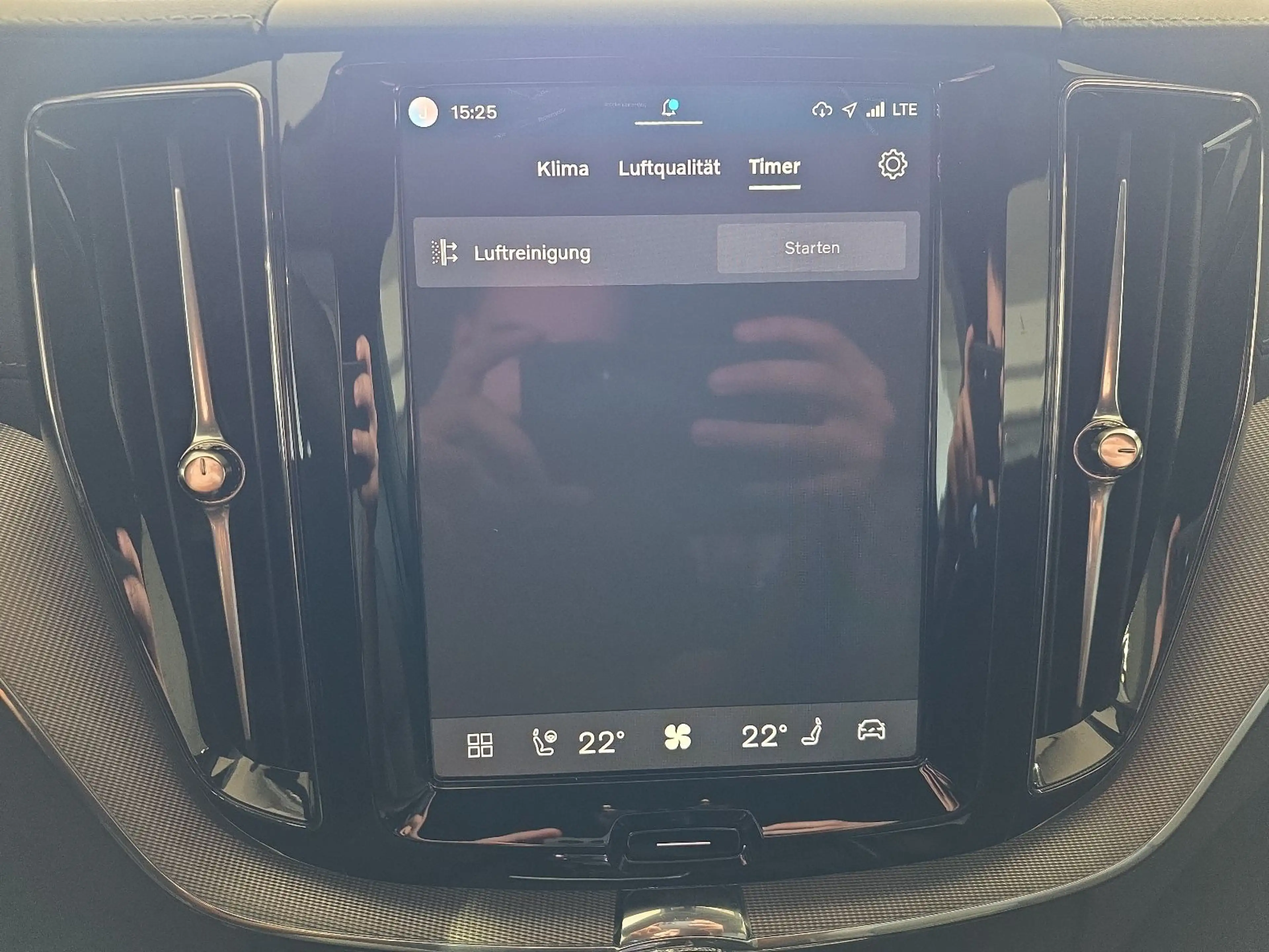 Volvo XC60 B5 Ultra Dark AWD ACC BLIS FourC AHK 360° — photo 35