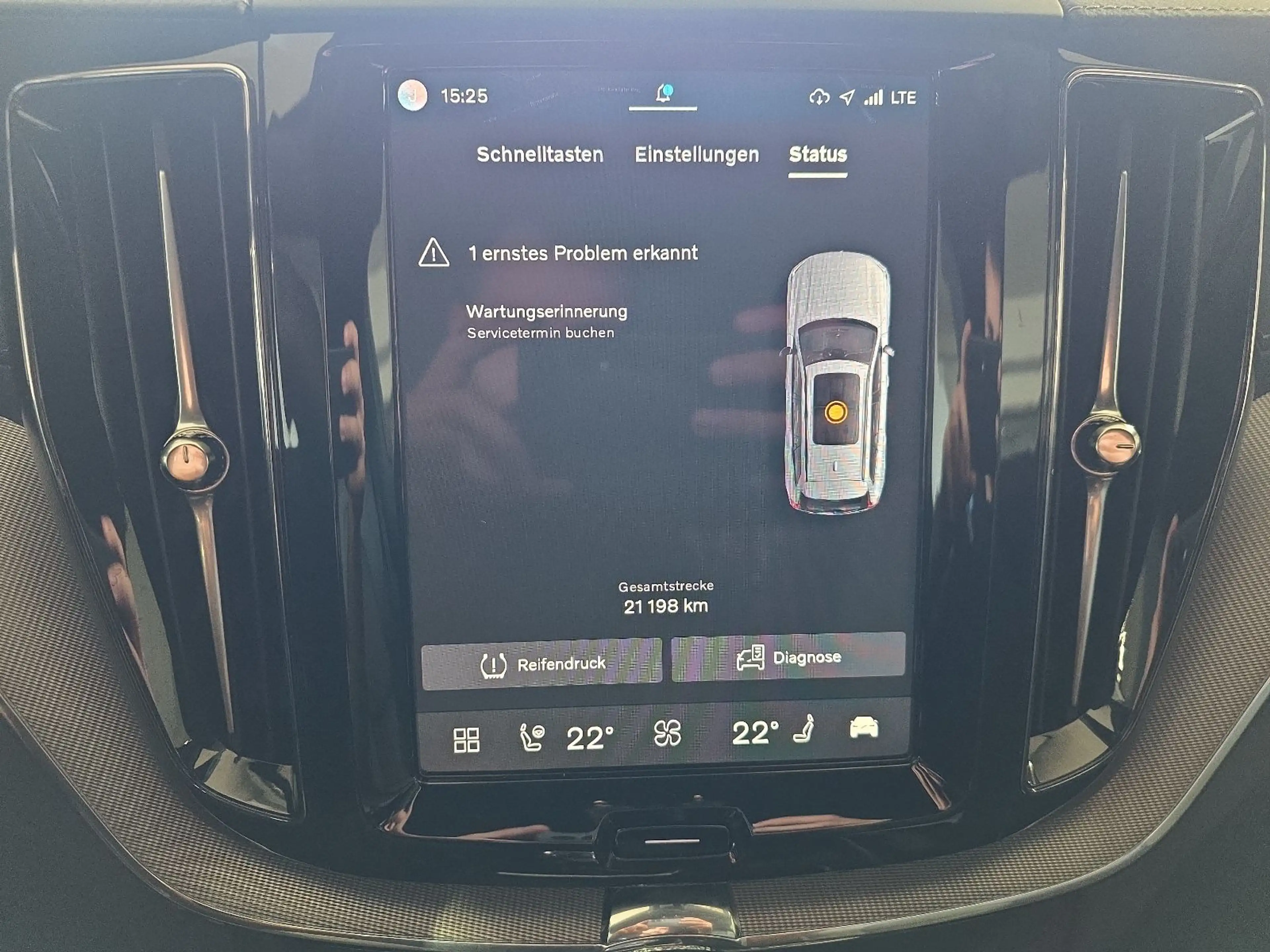 Volvo XC60 B5 Ultra Dark AWD ACC BLIS FourC AHK 360° — photo 30
