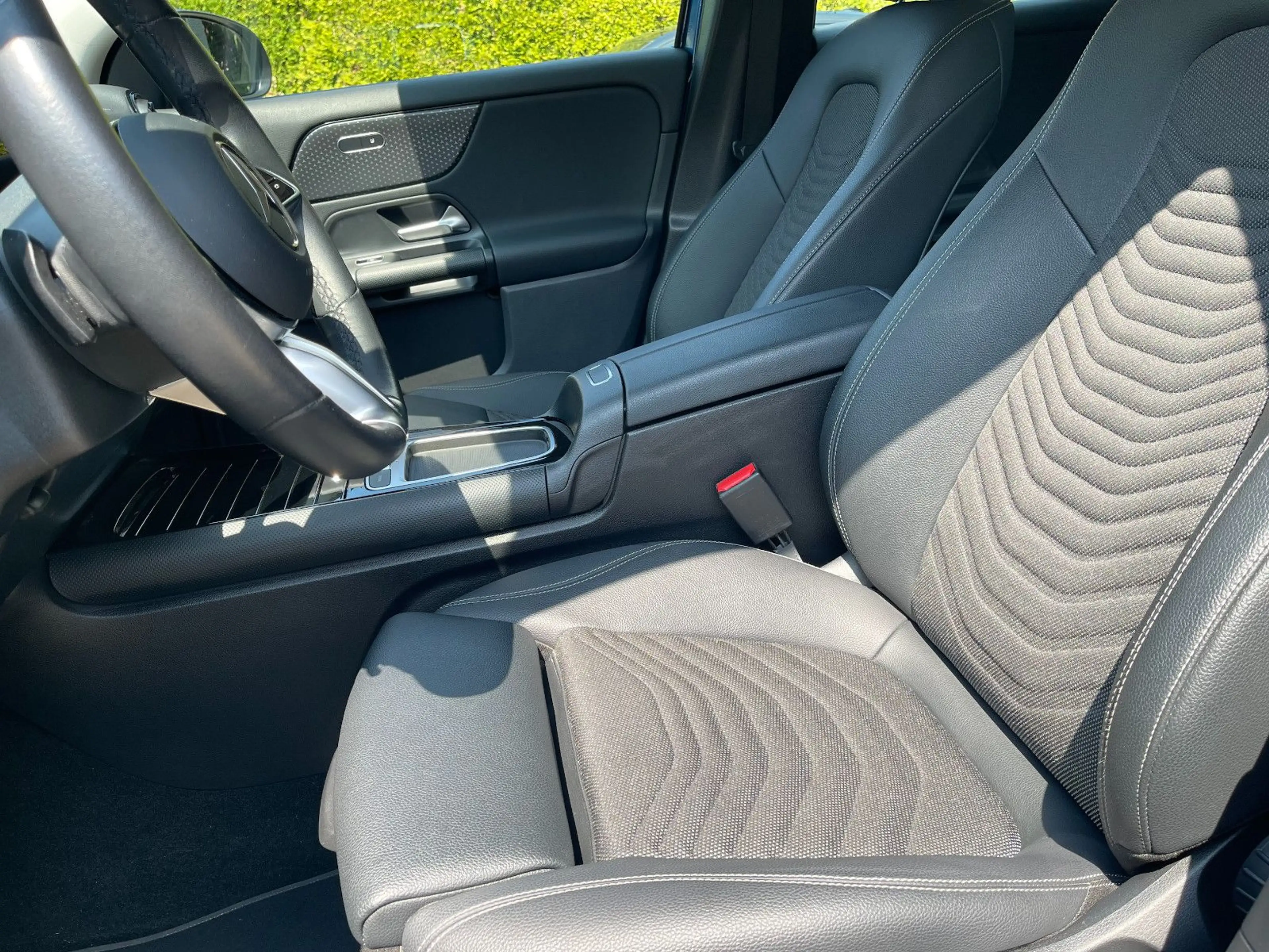Mercedes-Benz GLA 250 e LED KAMERA FACELIFT MODEL2024 — photo 9
