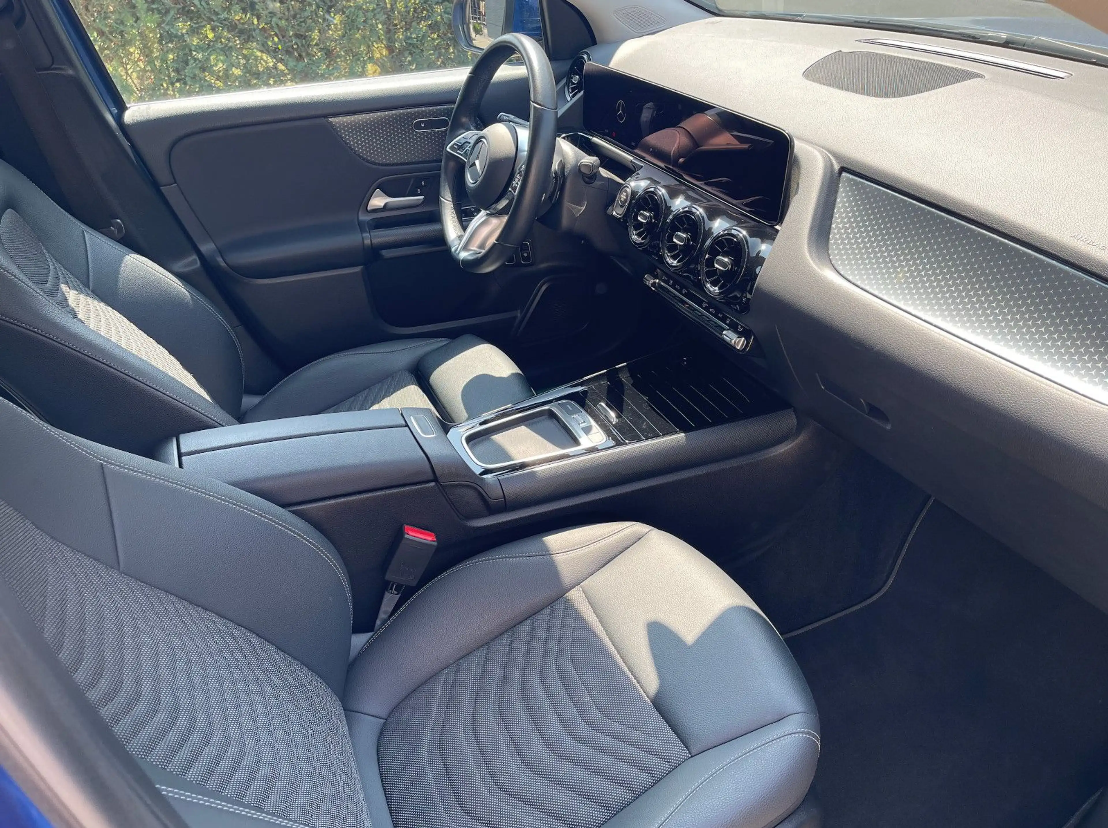 Mercedes-Benz GLA 250 e LED KAMERA FACELIFT MODEL2024 — photo 10