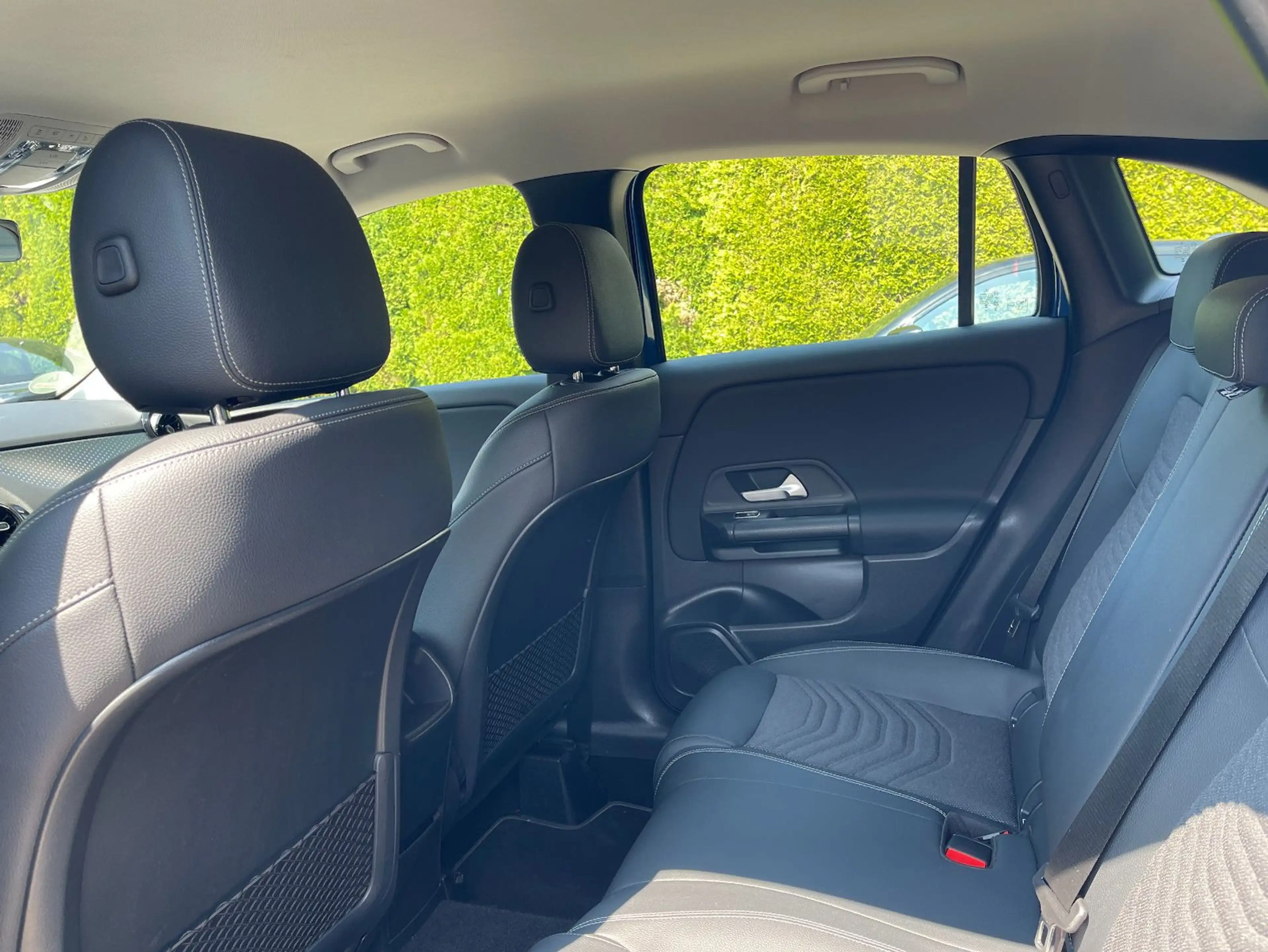 Mercedes-Benz GLA 250 e LED KAMERA FACELIFT MODEL2024 — photo 16