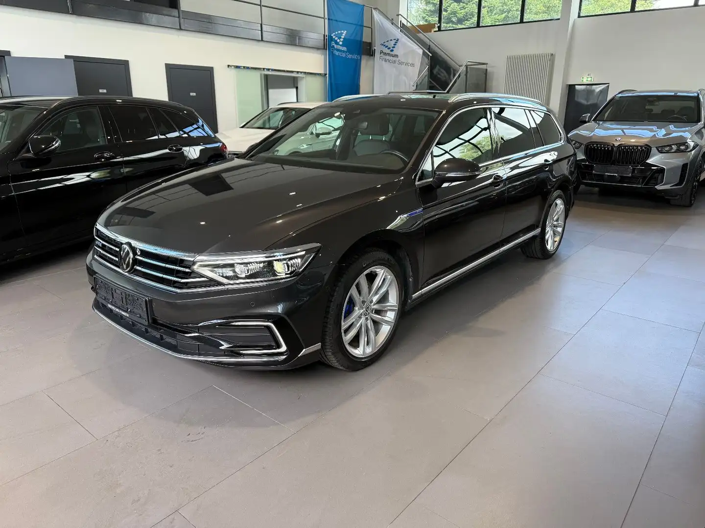 Volkswagen Passat Variant Passat GTE 1.4 TSI DSG AID/MATRIX/KAM/STHZ/AHK Grau - 1