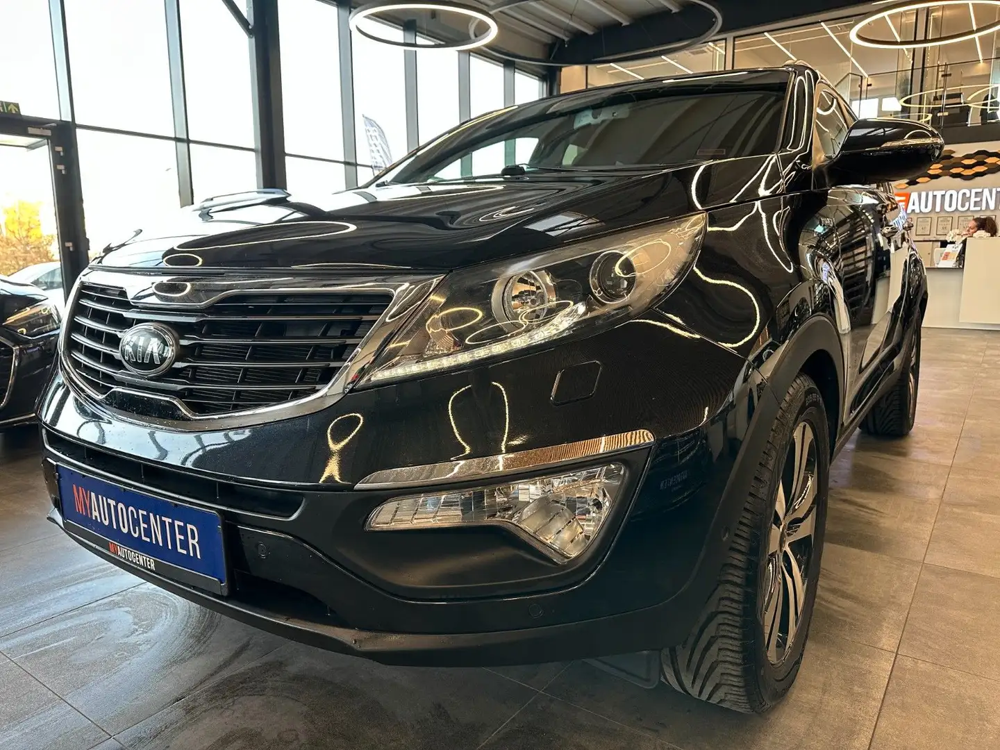 Kia Sportage FIFA World Cup Edition 4WD *AHK*Xenon* Schwarz - 2