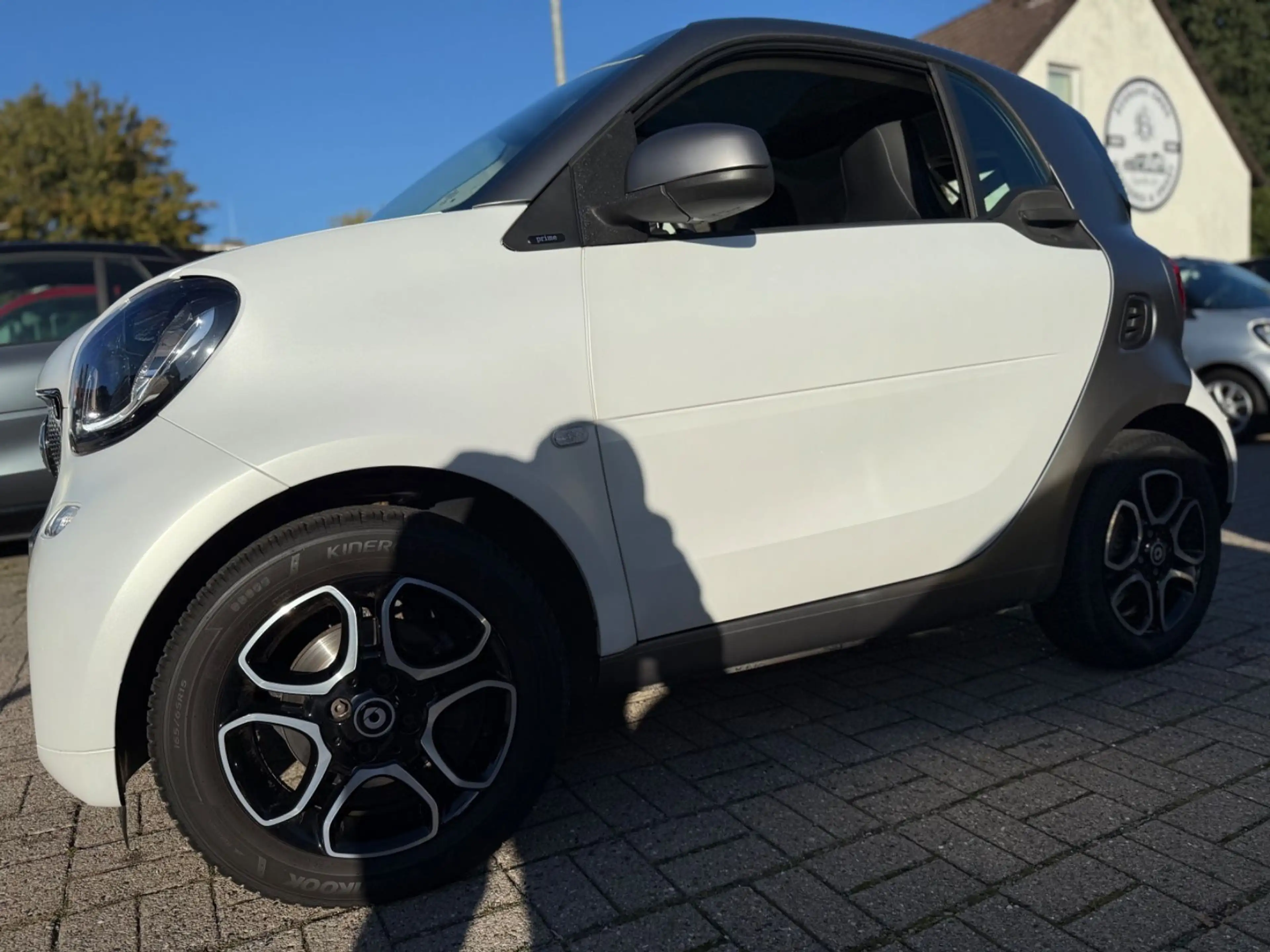 smart forTwo *117PS**PRIME*PANORAMA*NAVI*SITZHEIZUNG — photo 14