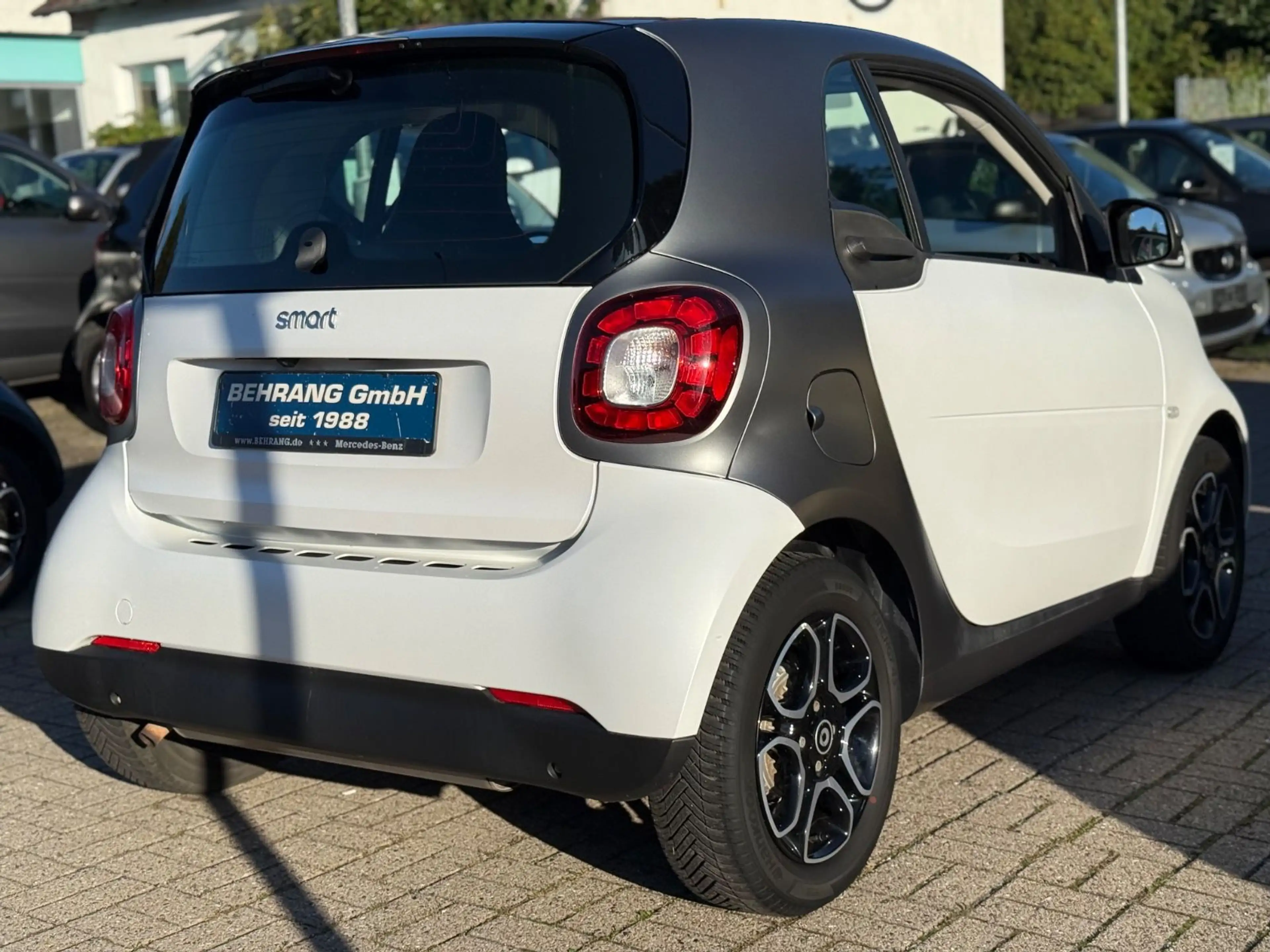 smart forTwo *117PS**PRIME*PANORAMA*NAVI*SITZHEIZUNG — photo 9