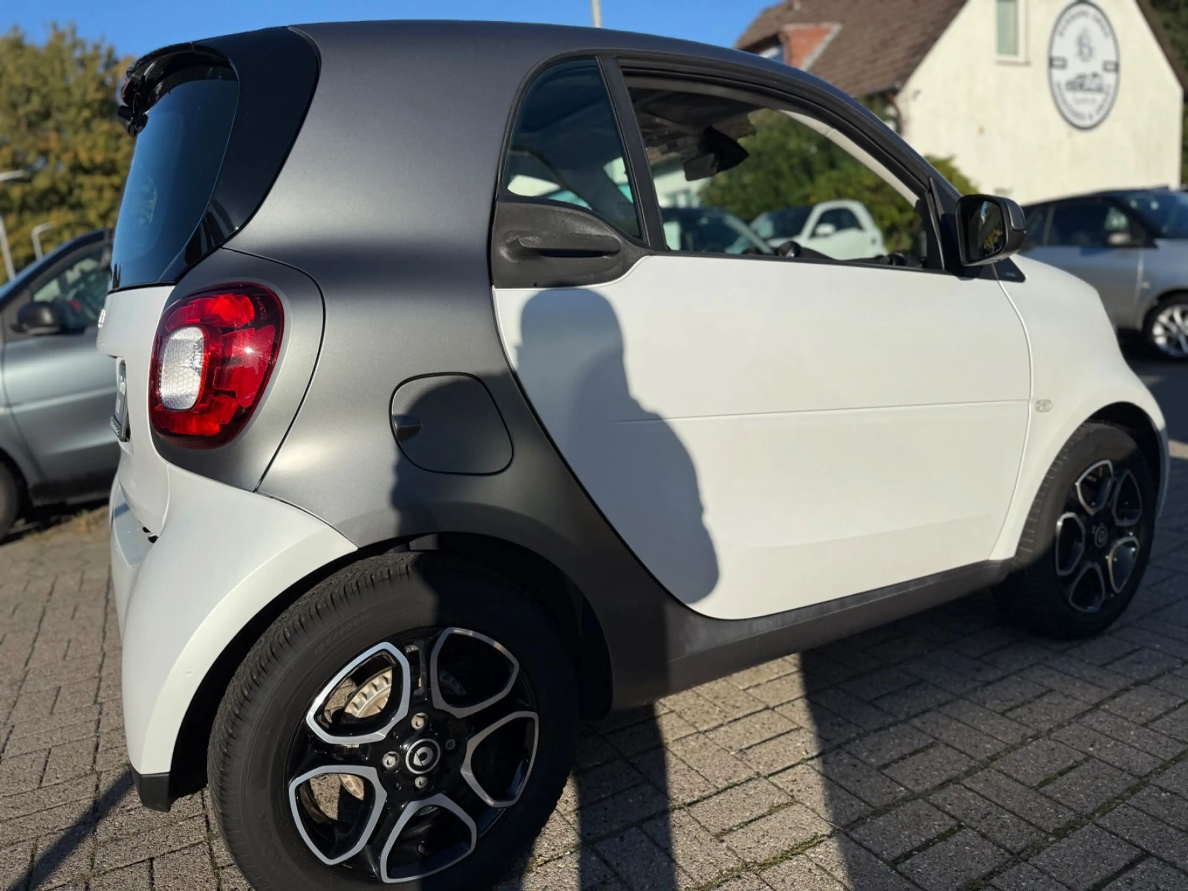 smart forTwo *117PS**PRIME*PANORAMA*NAVI*SITZHEIZUNG — photo 6