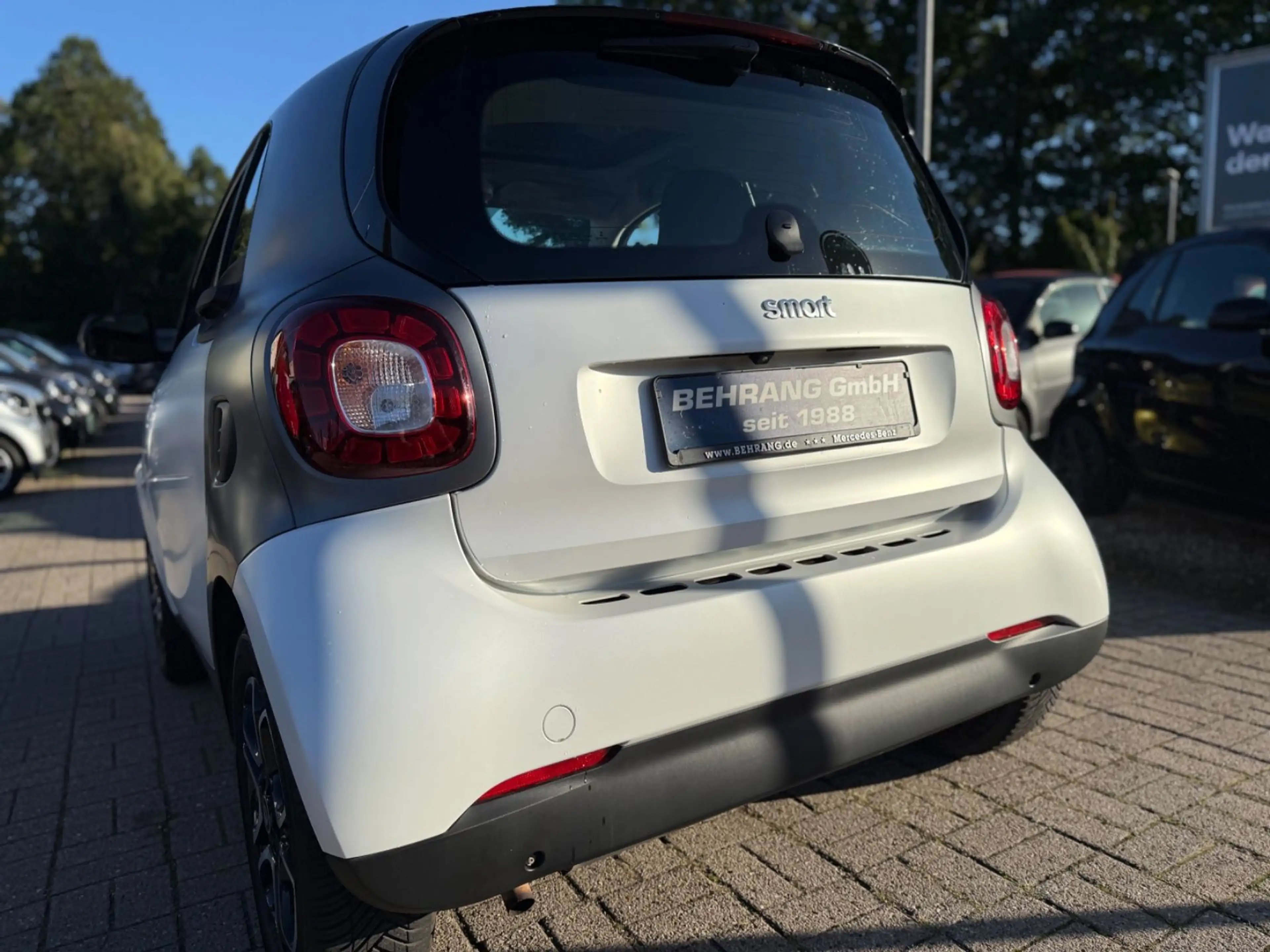 smart forTwo *117PS**PRIME*PANORAMA*NAVI*SITZHEIZUNG — photo 4