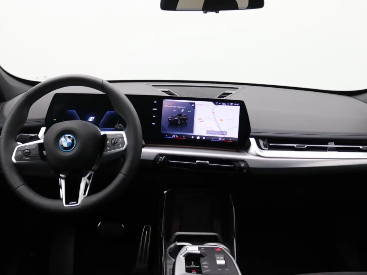 BMW X1 25 e xDrive M Sport AHK Pano Navi LED Dig. Cockpit 14