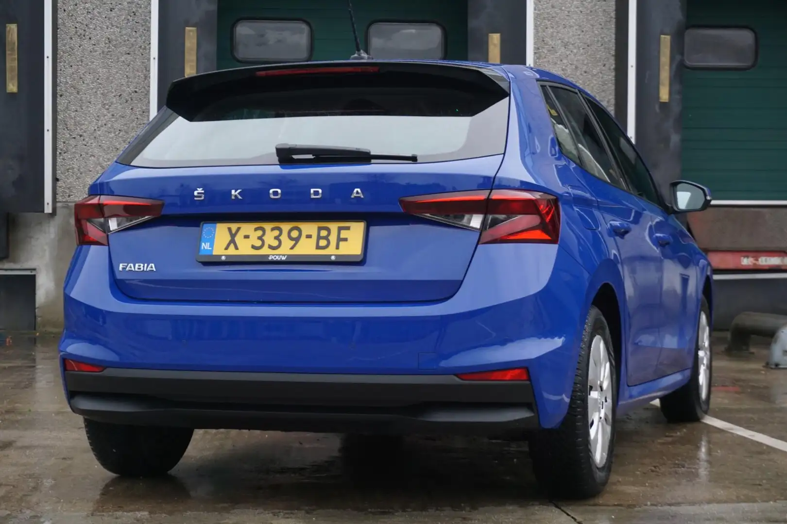 Skoda Fabia 1.0 TSI 95pk Ambition | Apple CarPlay/ Android Aut Bleu - 2