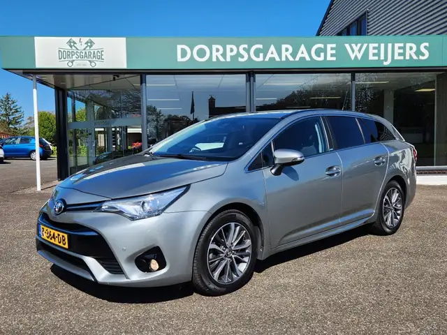 Toyota Avensis 1.8 VVT-I Executive, Automat, Clima, Navi, Camera,