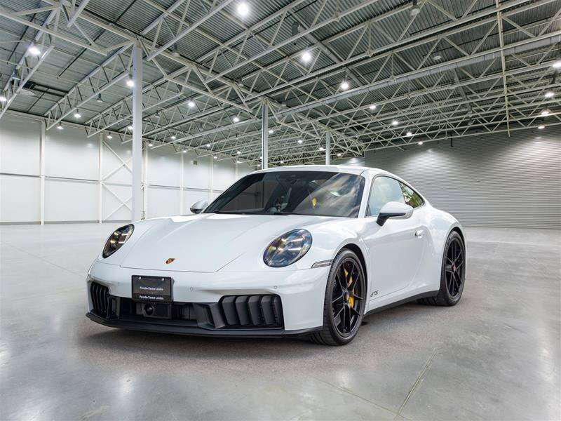 2025 Porsche 911 Carrera GTS White