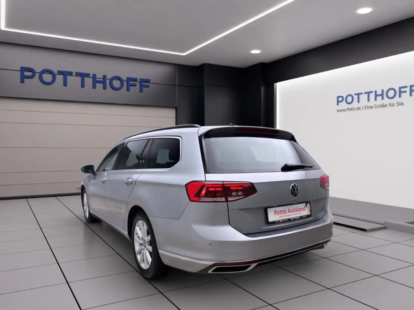 Volkswagen Passat Variant GTE AHK NAVI ACC LED Silber - 2