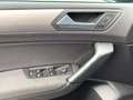 Volkswagen Touran 1,6 TDI, LED, AHV, Kamera, Mirror Link Negro - thumbnail 16