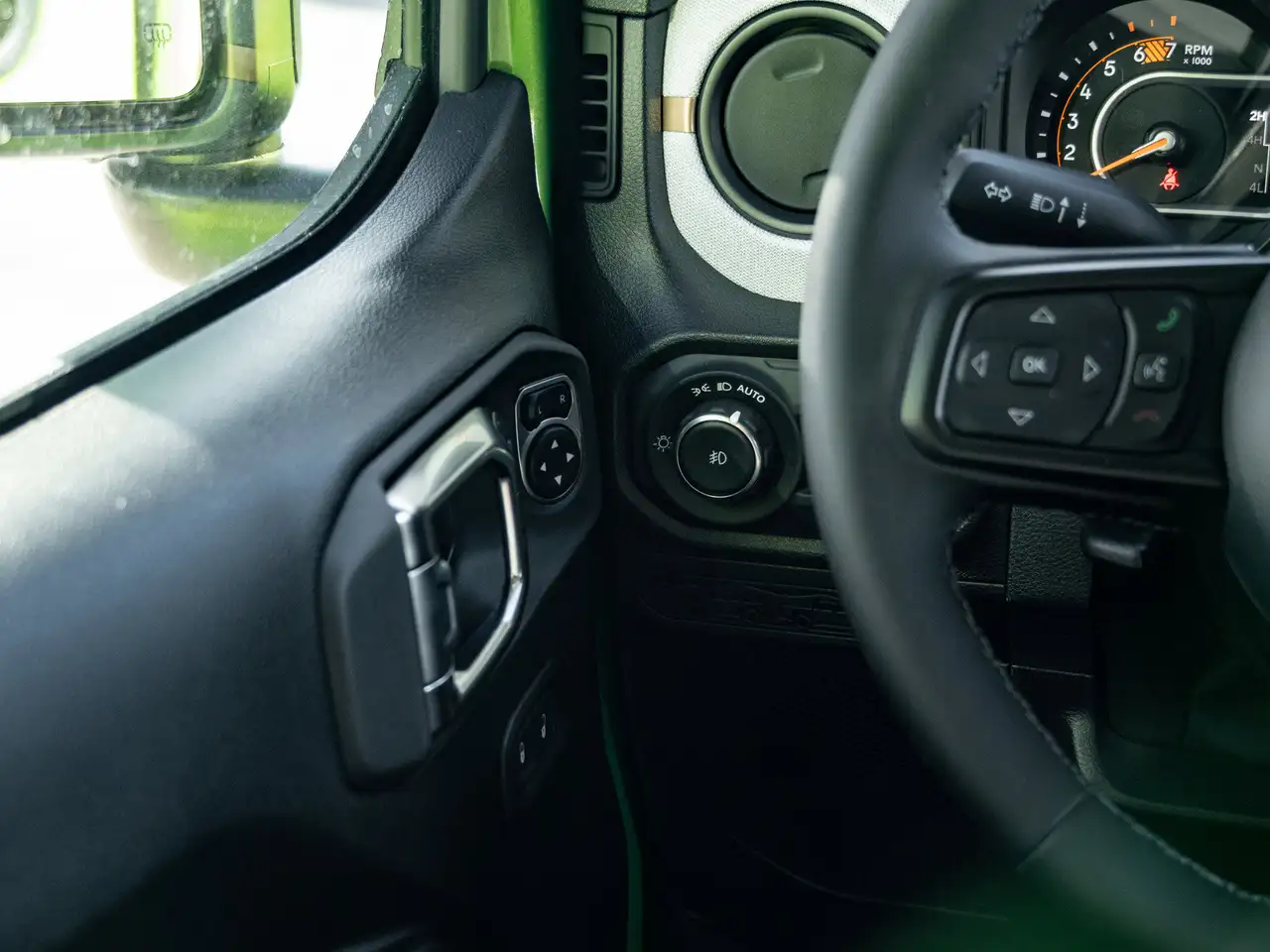 Jeep Wrangler снимка Jeep Wrangler