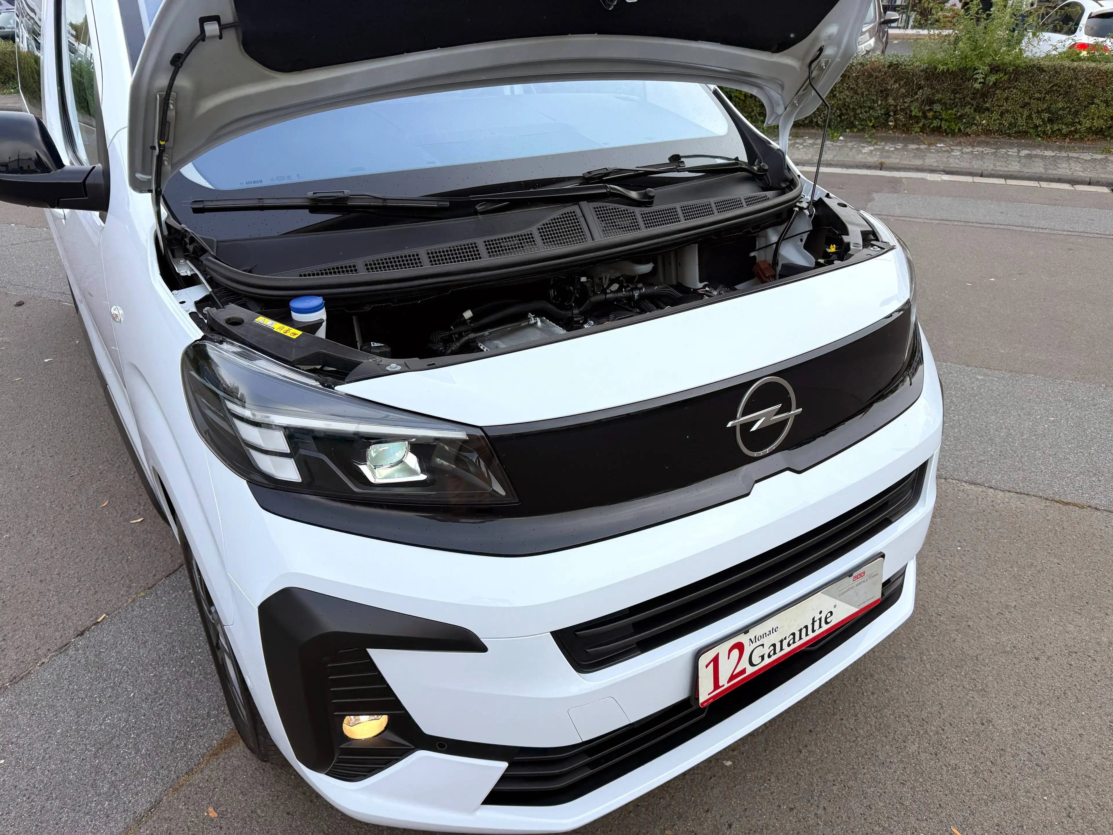 Opel Zafira Life Tourer 2.2 Blue-HDi GS (L2) Automatik (AHK*PANODACH*LEDER*TISCH) — photo 9