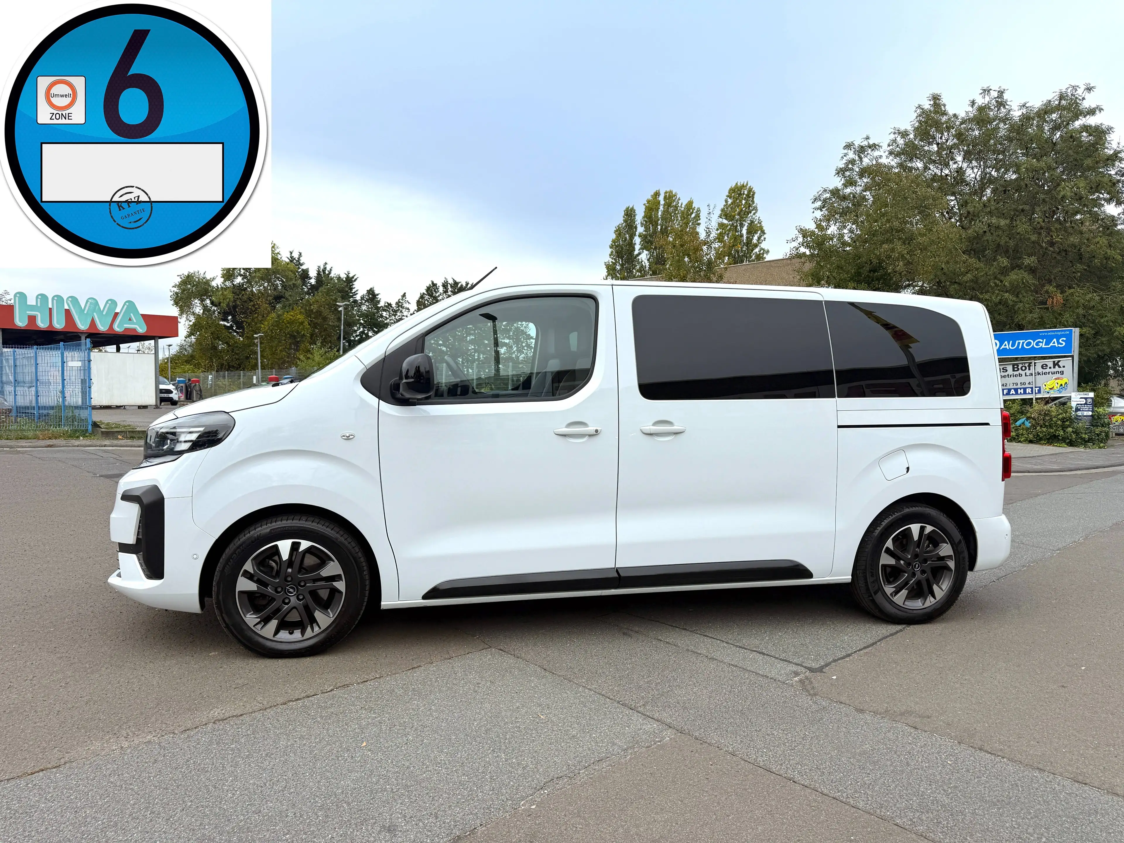 Opel Zafira Life Tourer 2.2 Blue-HDi GS (L2) Automatik (AHK*PANODACH*LEDER*TISCH)