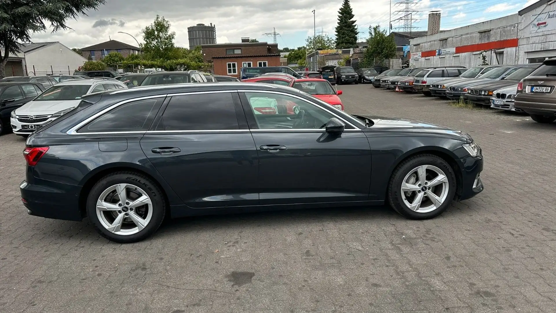 Audi A6 Avant 40 TDI sport Grau - 2