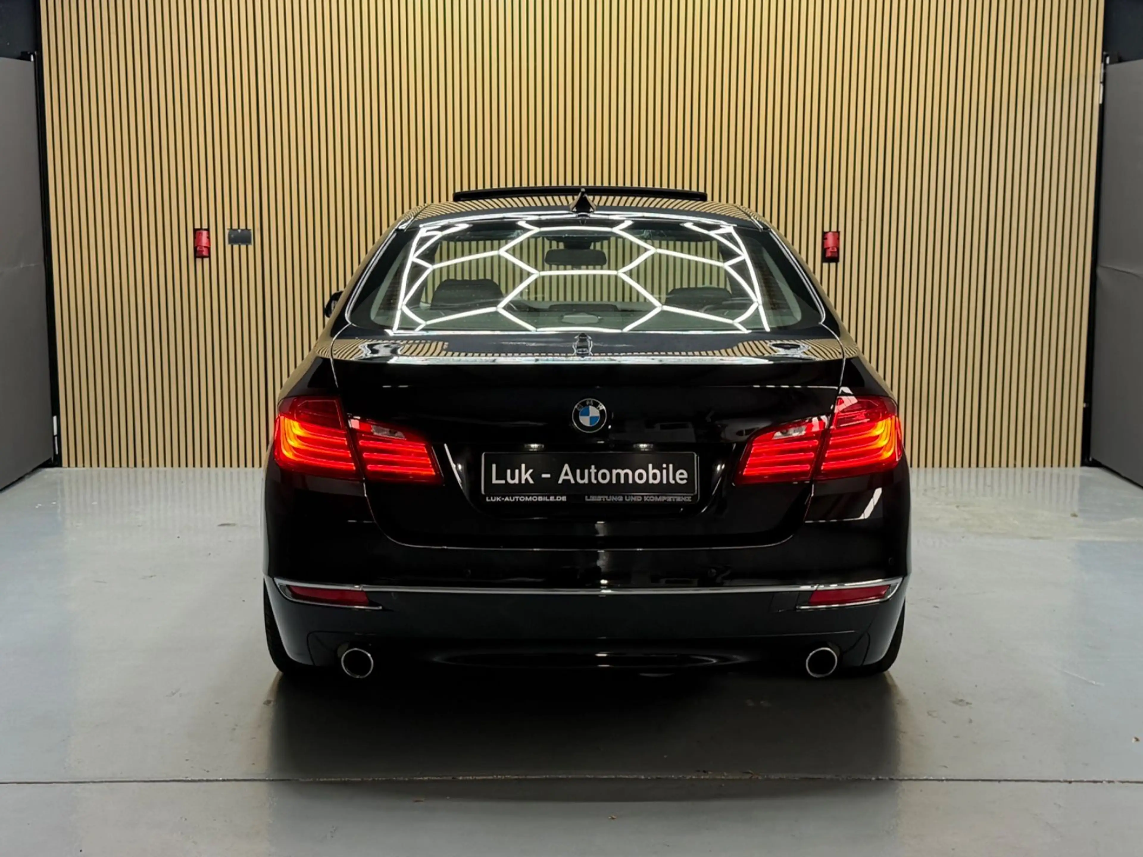 BMW 535 d xDrive*H&K*HUD*SoftCl*ACC*Spur*360kam — photo 6