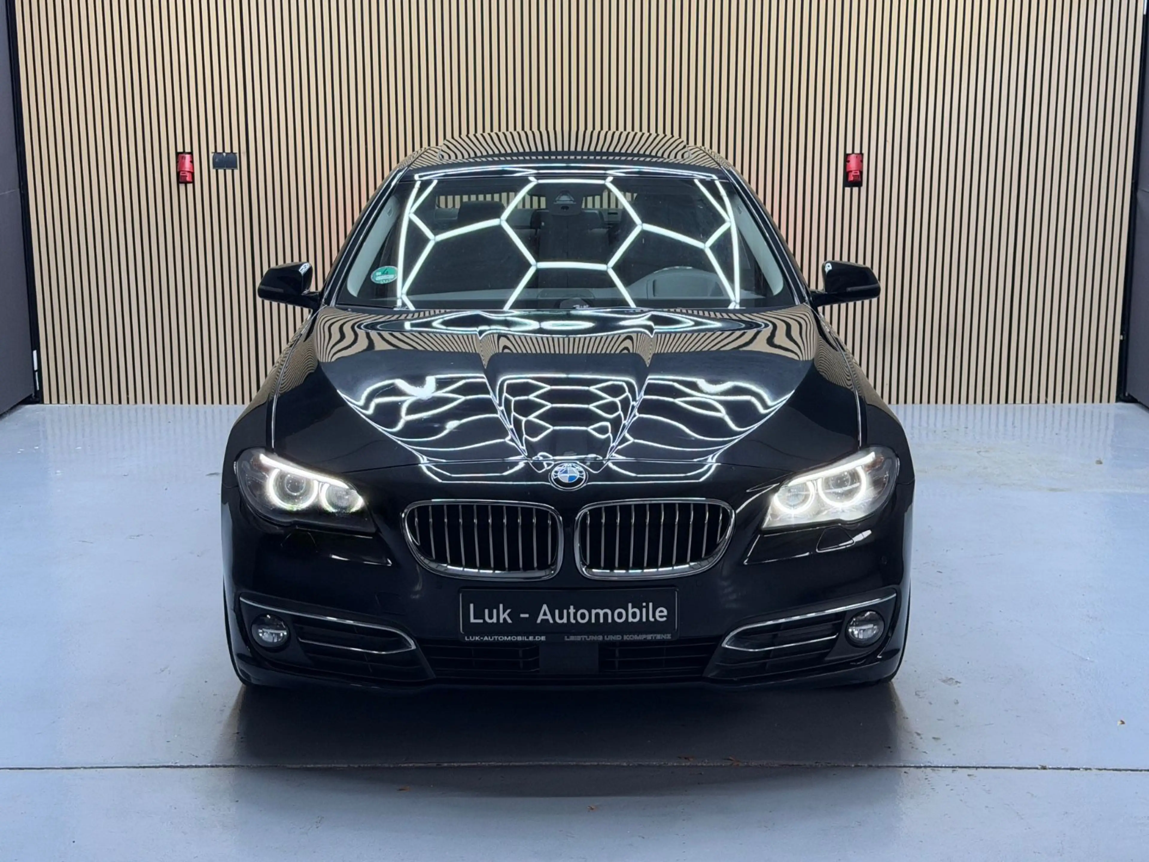 BMW 535 d xDrive*H&K*HUD*SoftCl*ACC*Spur*360kam — photo 3
