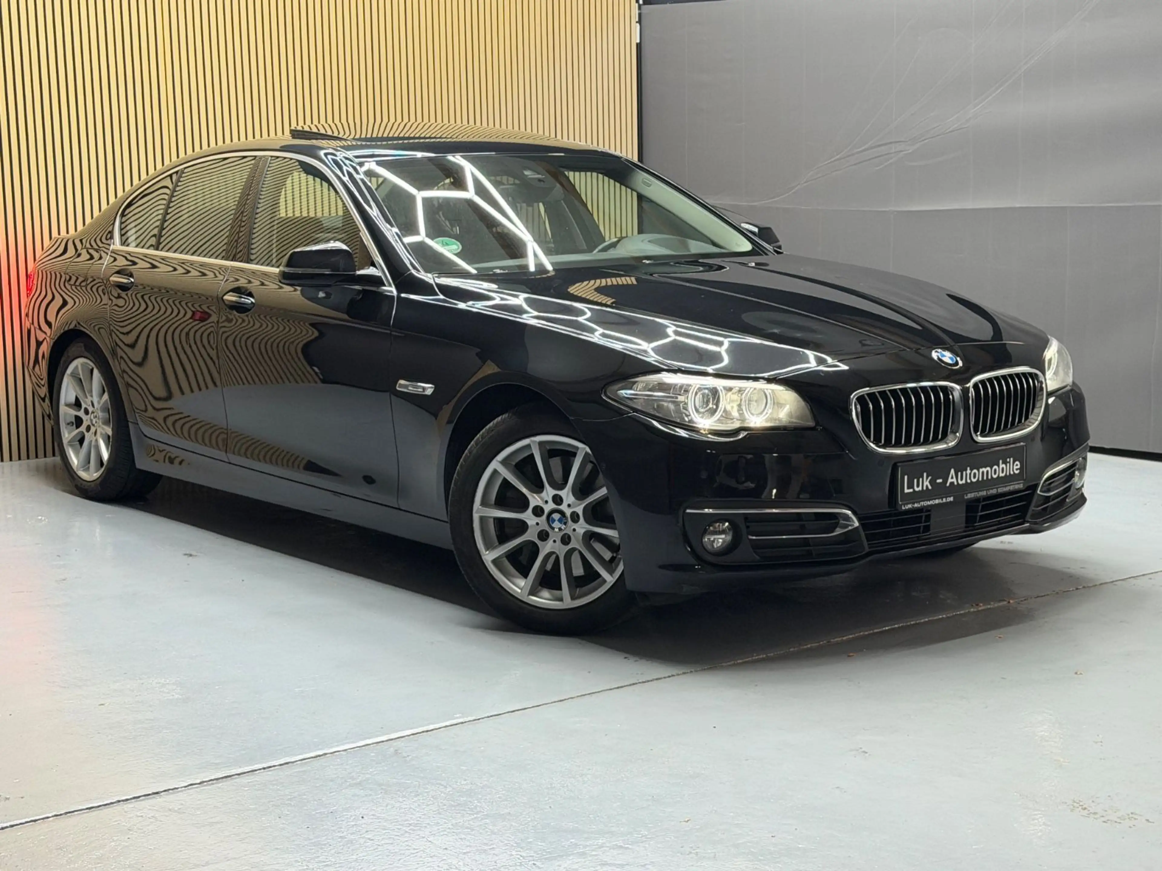 BMW 535 d xDrive*H&K*HUD*SoftCl*ACC*Spur*360kam — photo 2