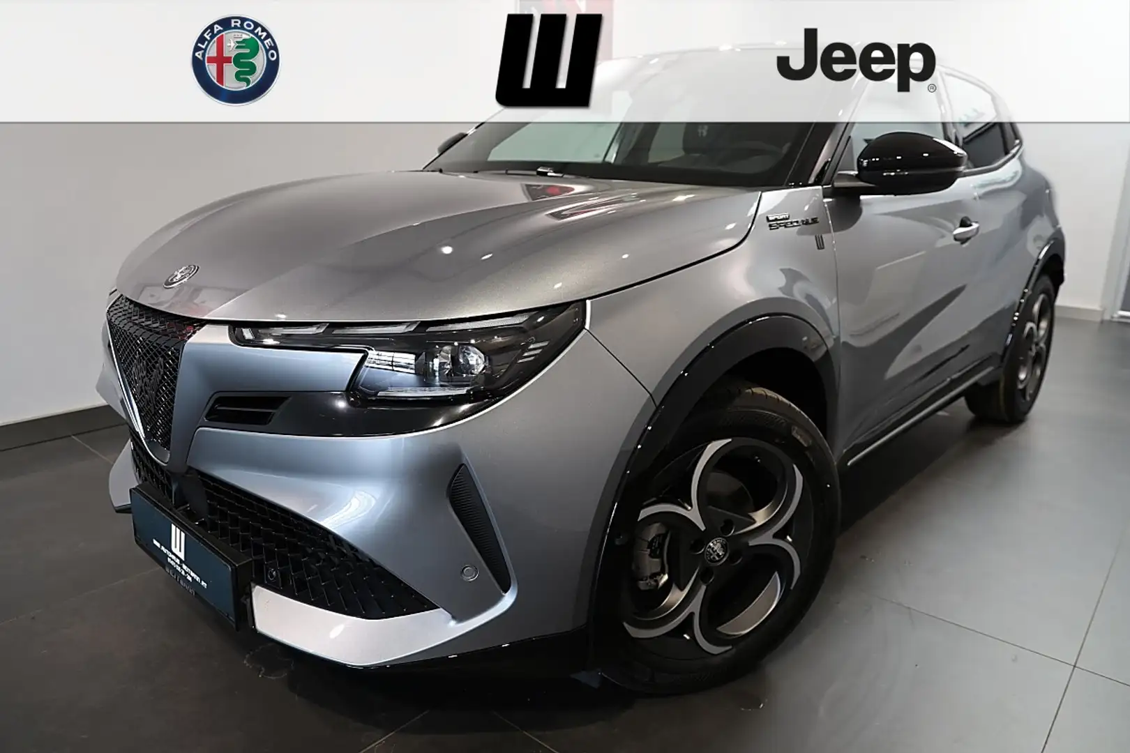 Alfa Romeo Junior Ibrida 1.2e-DCT6 Mild-Hybrid Sport Specia Grau - 1