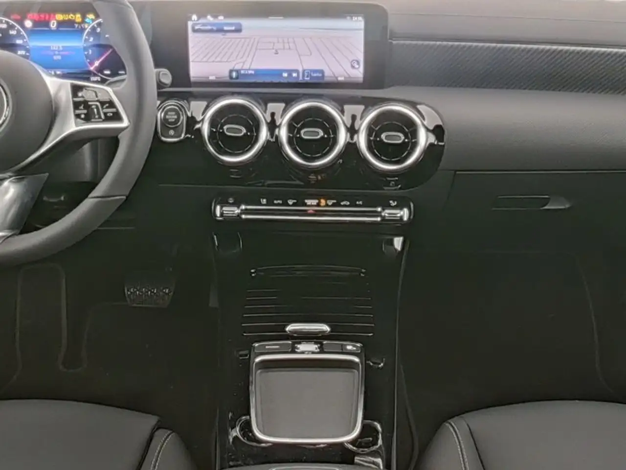 Mercedes-Benz CLA 180 Progressive Achteruitrij Camera, Pdc, Led 4