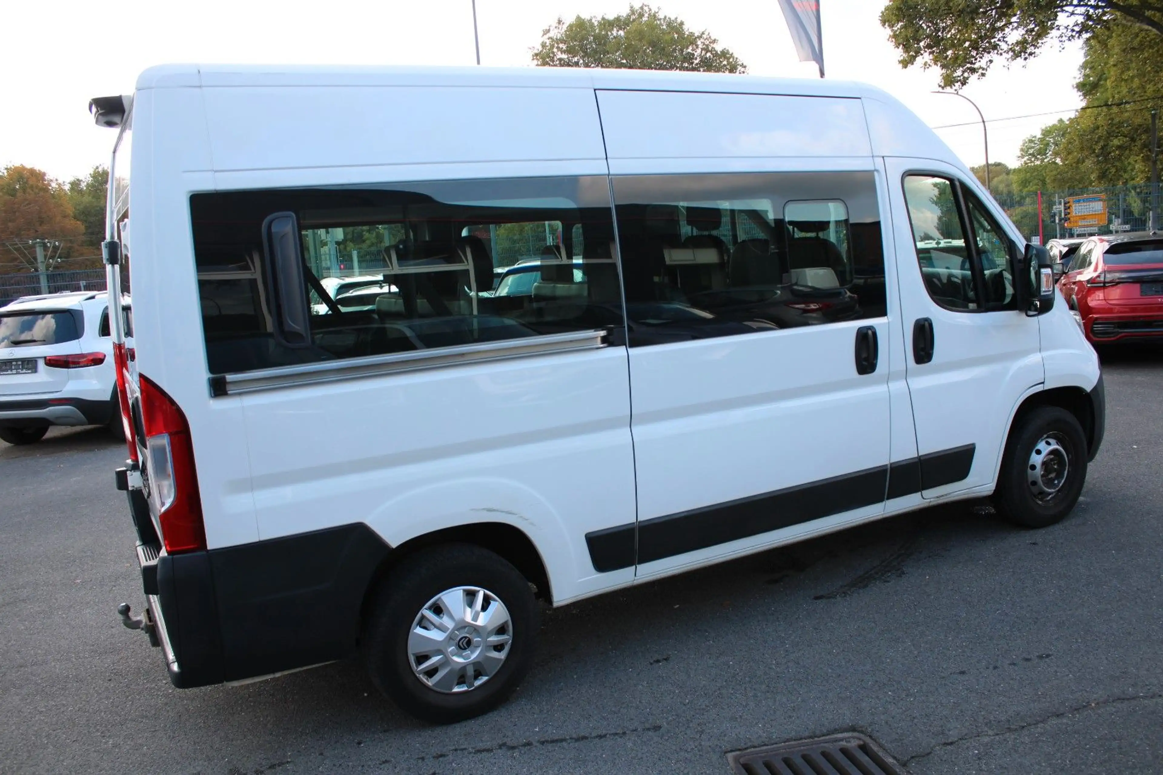 Citroen Jumper Kombi 33 L2H2 Live Blue-HDi 140/8 SITZER/ — photo 5