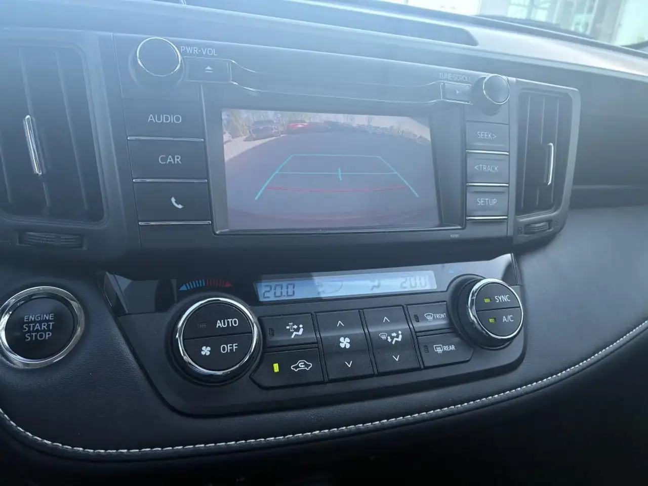 Toyota RAV 4 снимка Toyota RAV 4