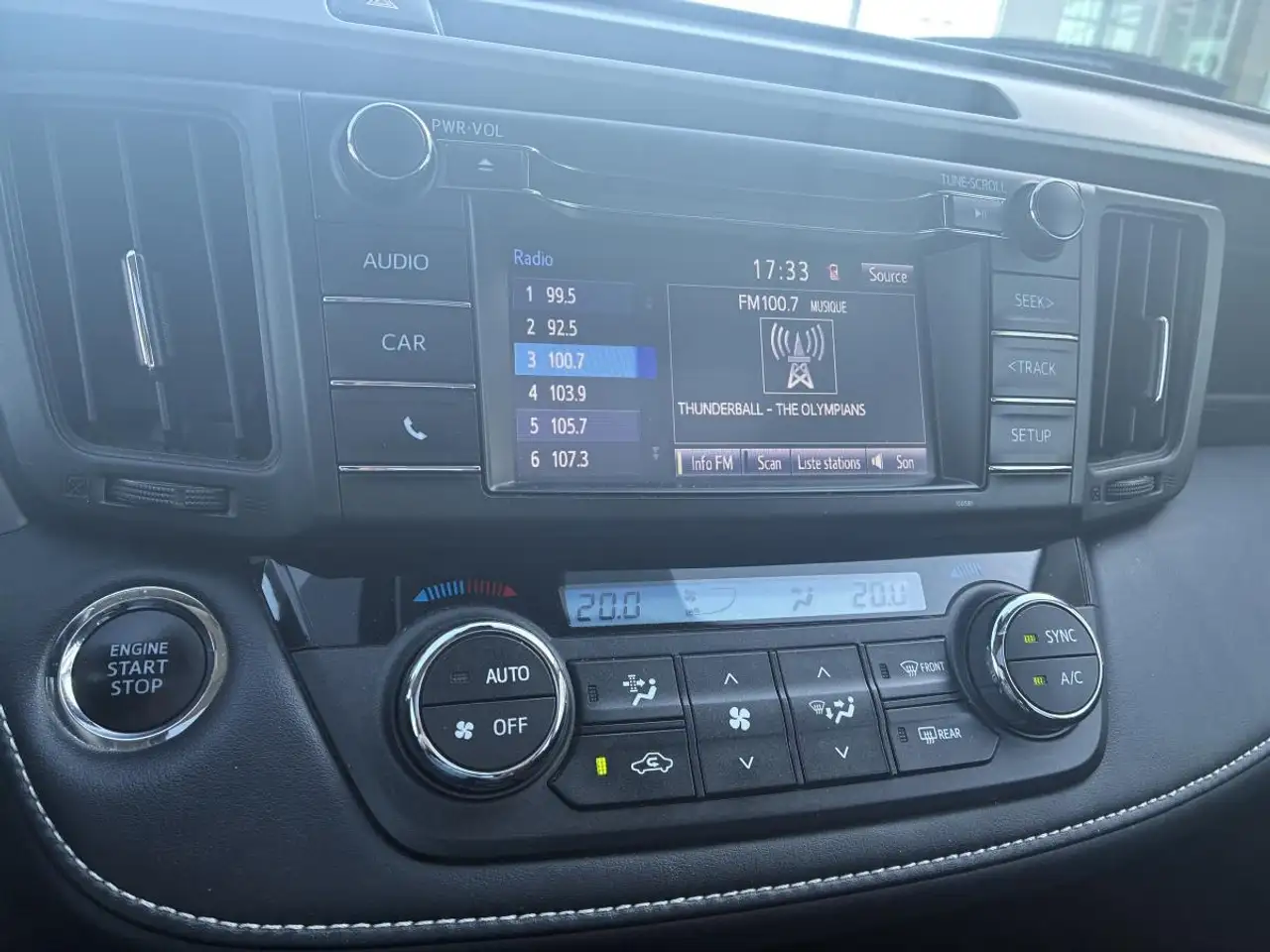 Toyota RAV 4 снимка Toyota RAV 4