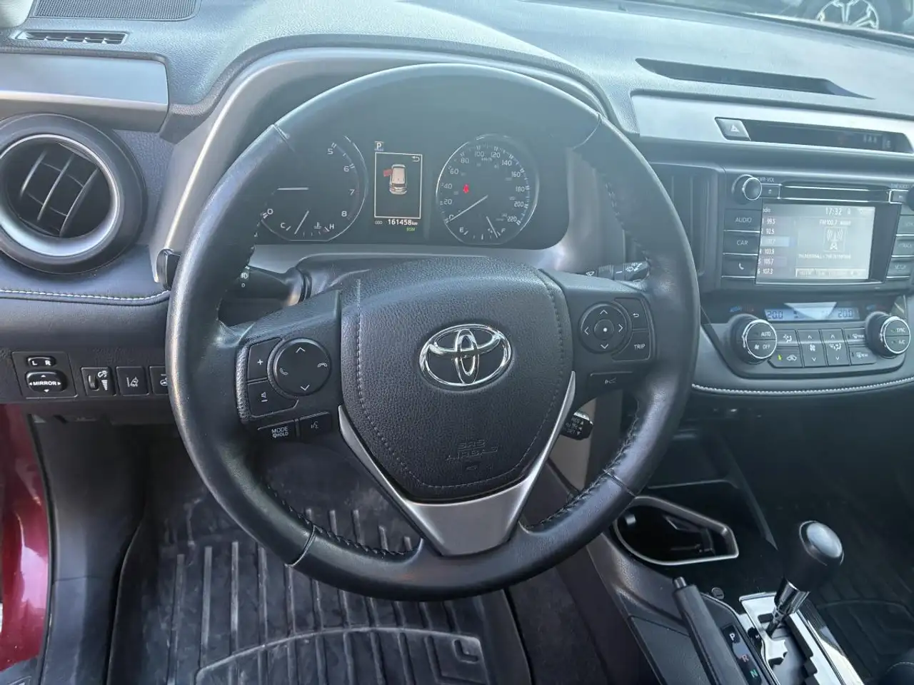Toyota RAV 4 снимка Toyota RAV 4
