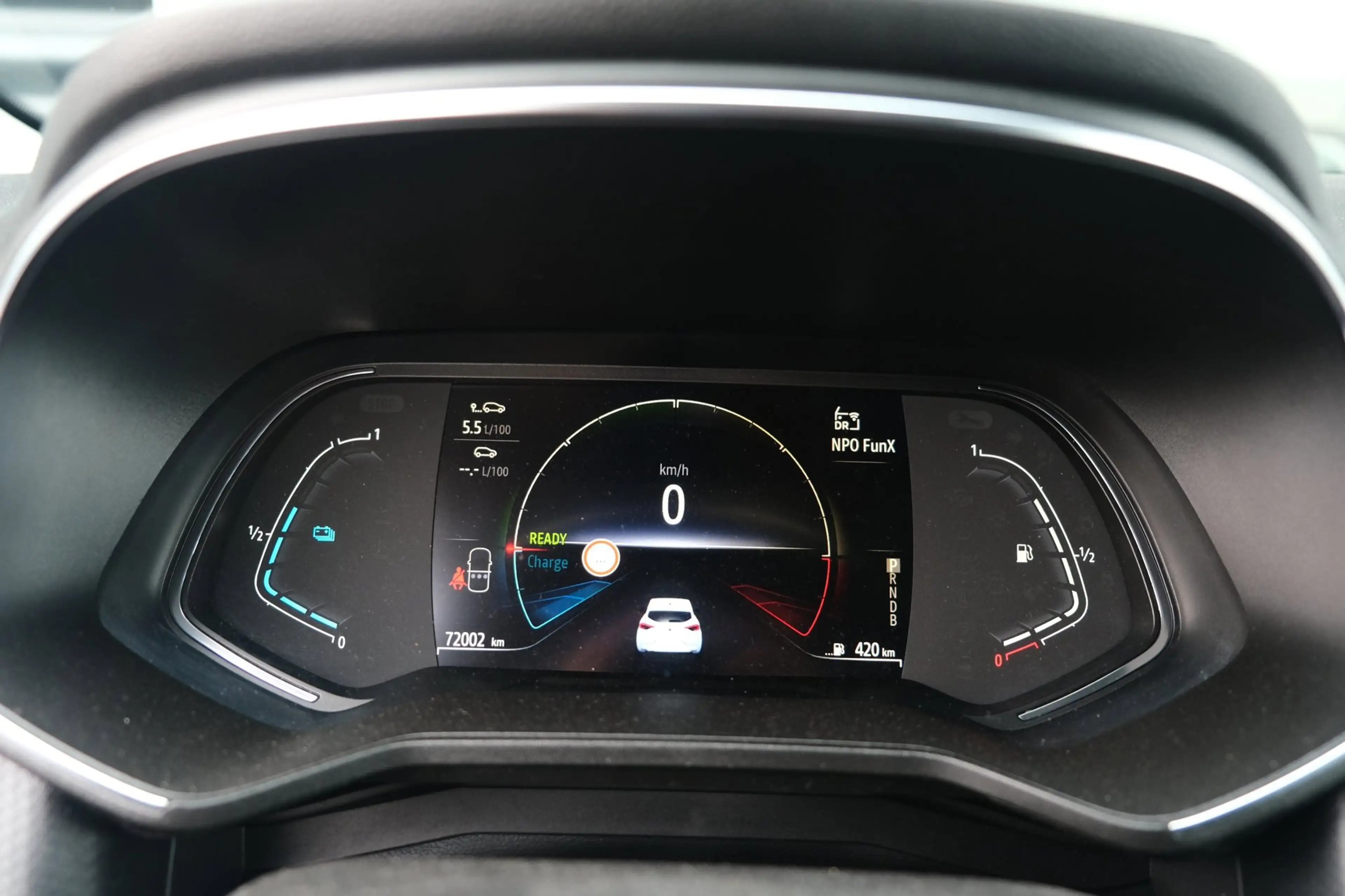 Renault Clio 1.6 E-Tech Hybrid 140 Zen Navi Cruise PDC — photo 15