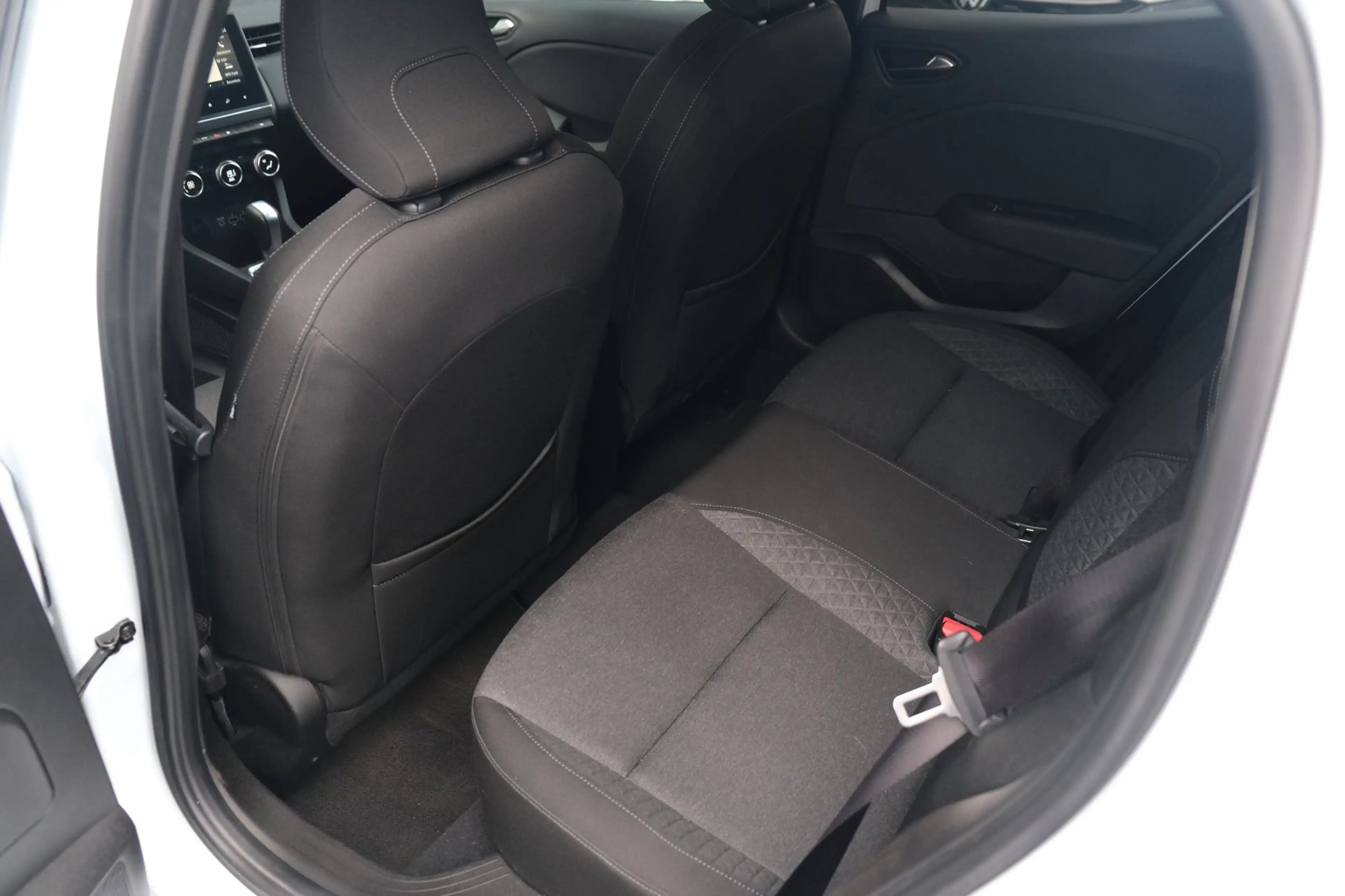Renault Clio 1.6 E-Tech Hybrid 140 Zen Navi Cruise PDC — photo 14