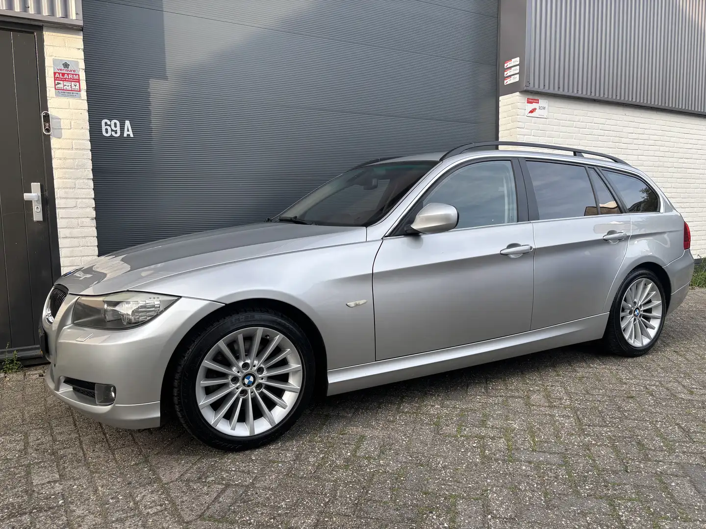 BMW 325 325i e91 touring AUT 2008 grijs LEDER XENON NAVI Grey - 1