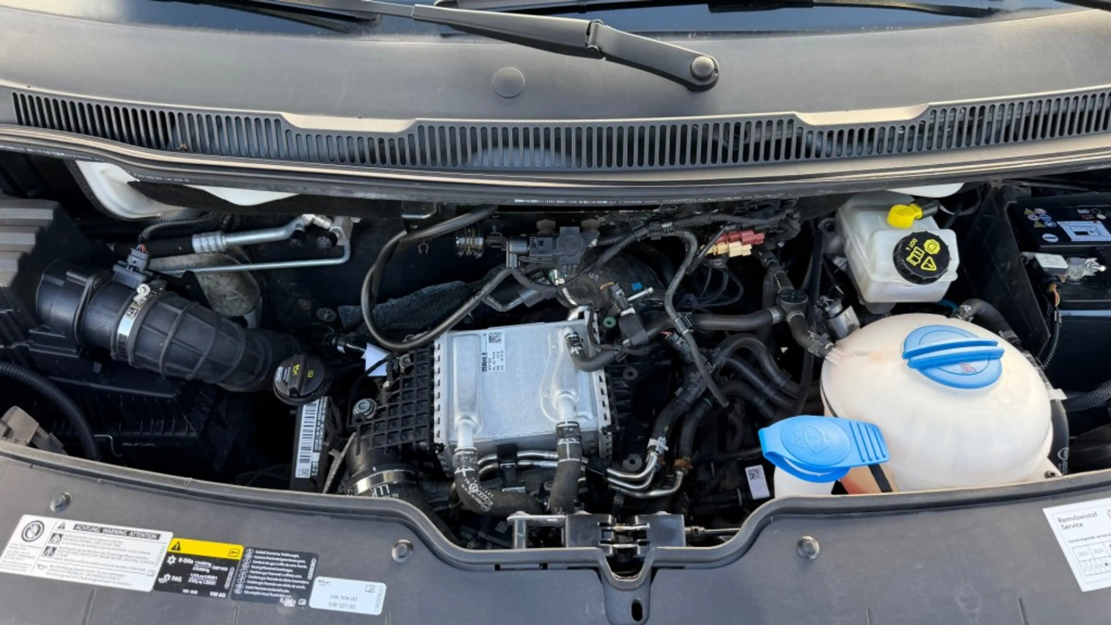 Volkswagen Transporter 2.0 TDI 81KW 110PK L2H1 EURO 6 AIRCO/ CRUISE CONTR — photo 20