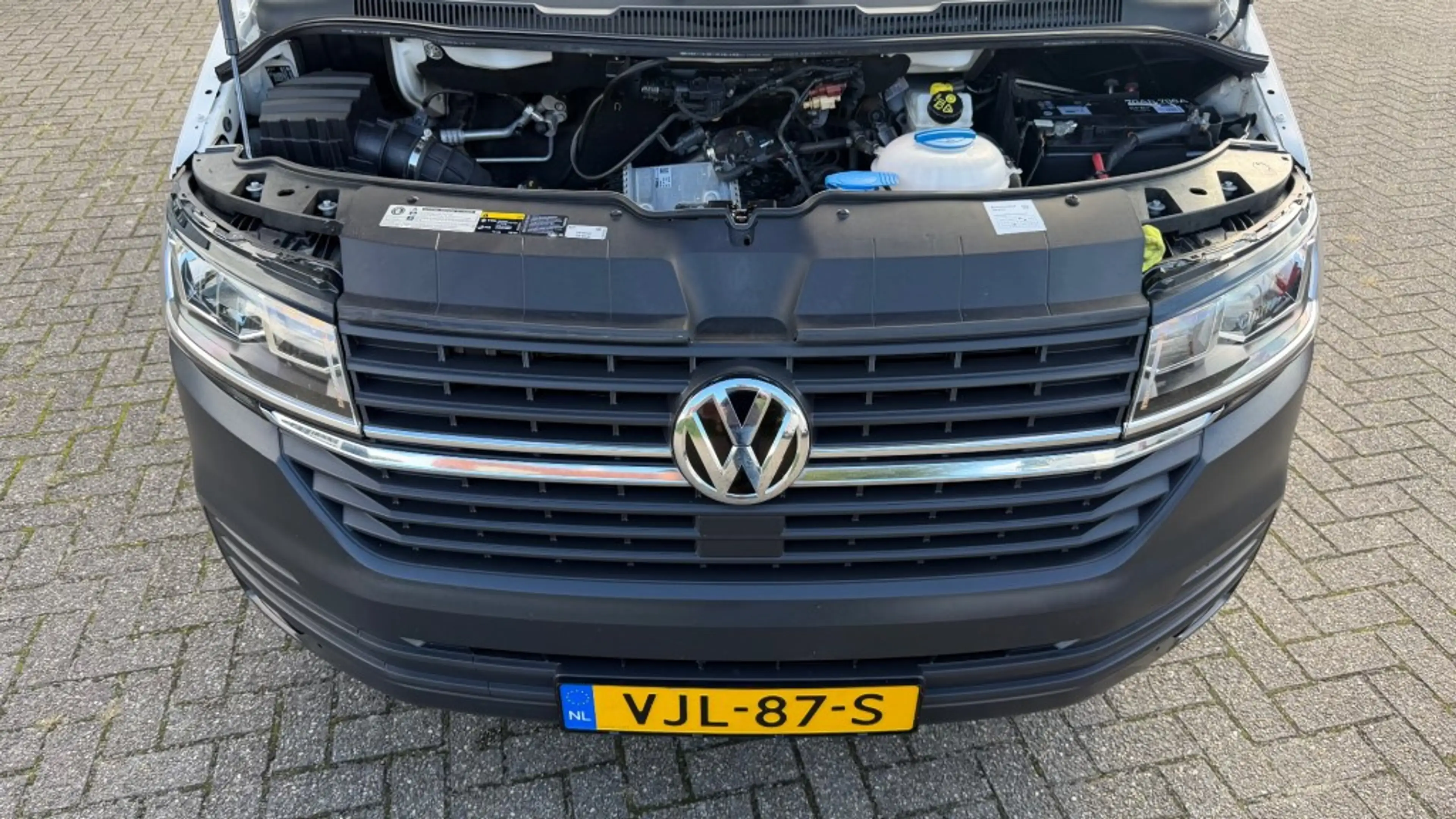 Volkswagen Transporter 2.0 TDI 81KW 110PK L2H1 EURO 6 AIRCO/ CRUISE CONTR — photo 19