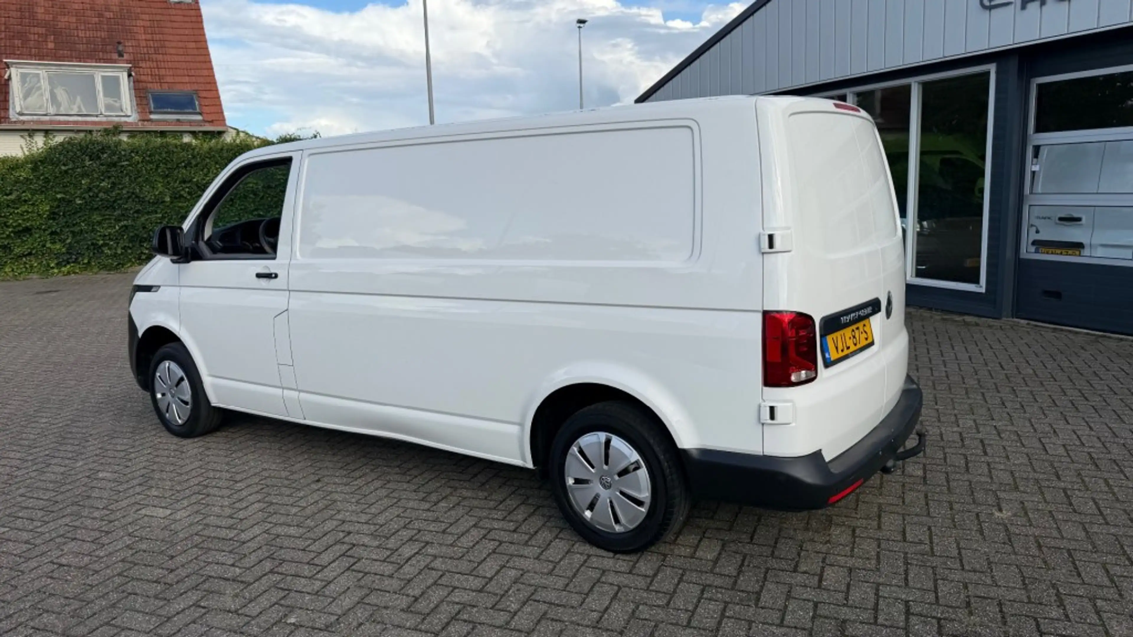 Volkswagen Transporter 2.0 TDI 81KW 110PK L2H1 EURO 6 AIRCO/ CRUISE CONTR — photo 13