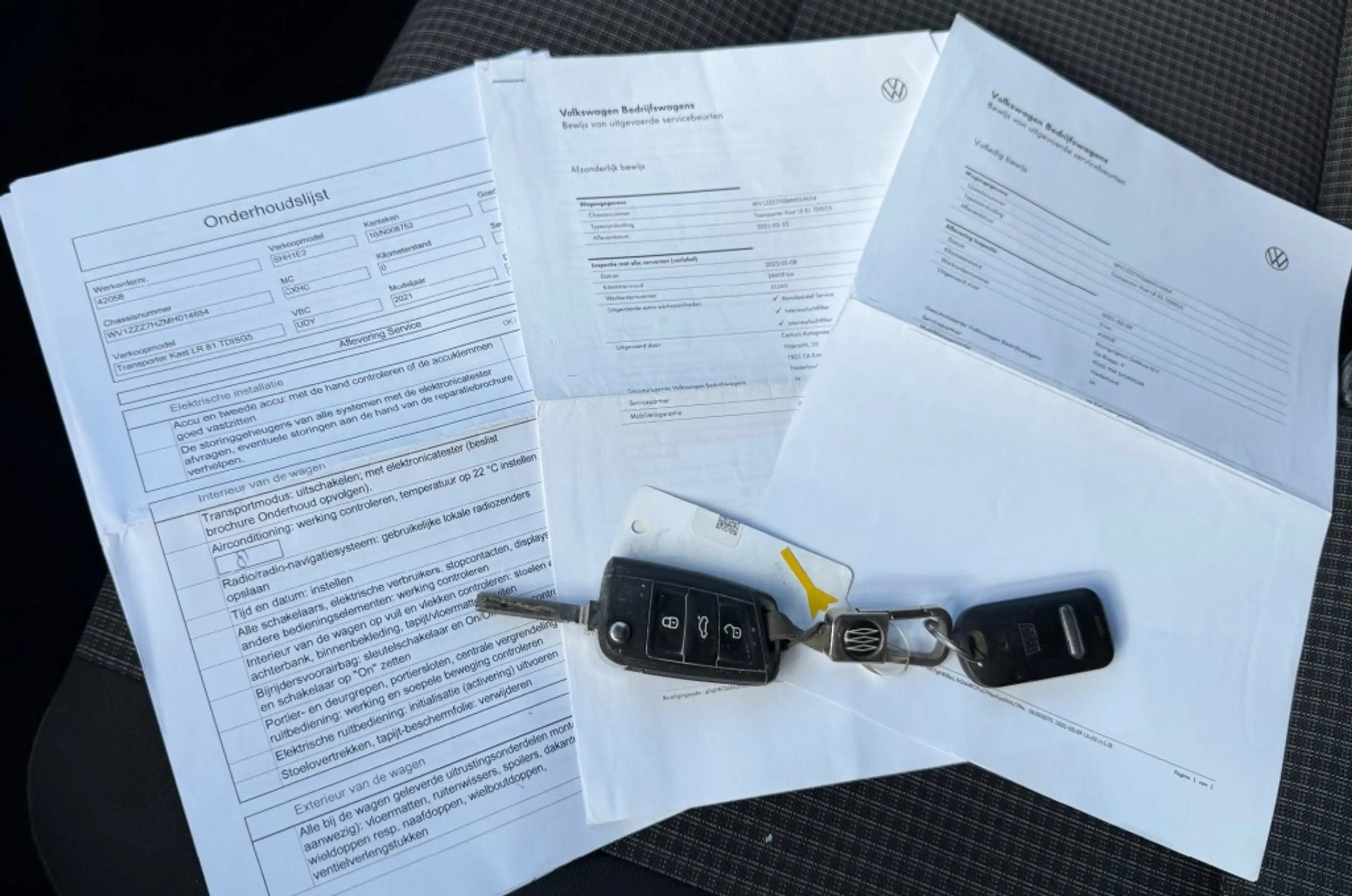 Volkswagen Transporter 2.0 TDI 81KW 110PK L2H1 EURO 6 AIRCO/ CRUISE CONTR — photo 24