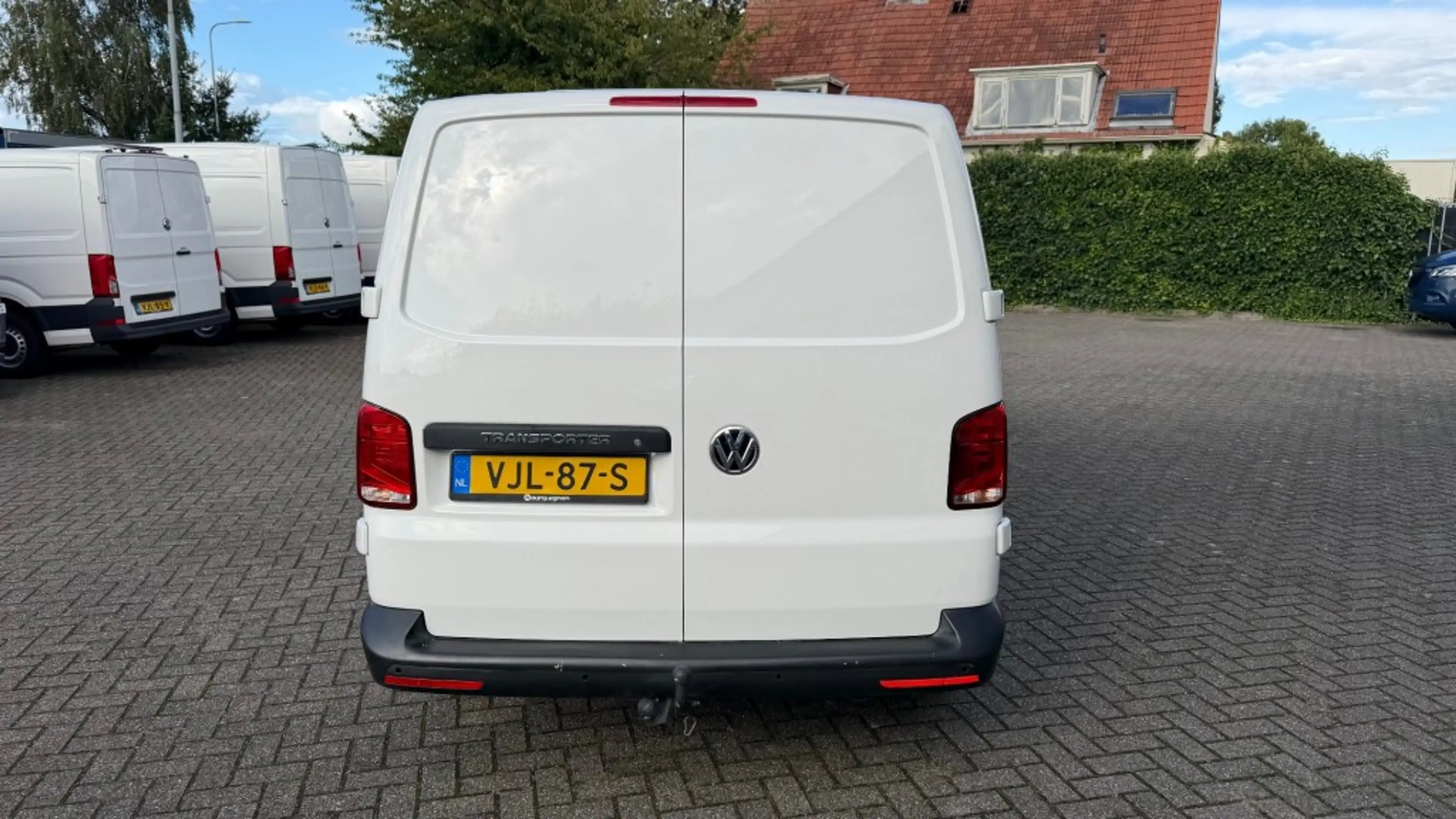 Volkswagen Transporter 2.0 TDI 81KW 110PK L2H1 EURO 6 AIRCO/ CRUISE CONTR — photo 10