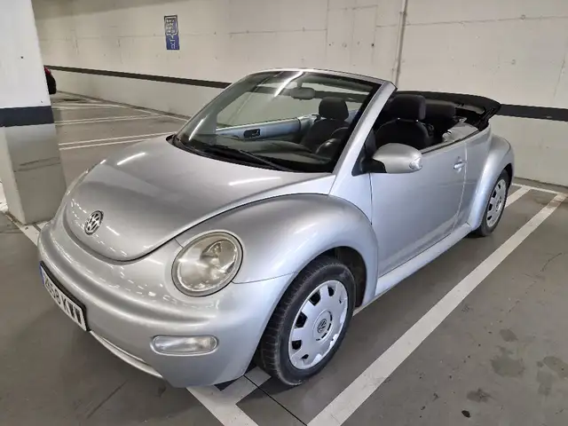 Volkswagen Beetle Cabrio 1.6
