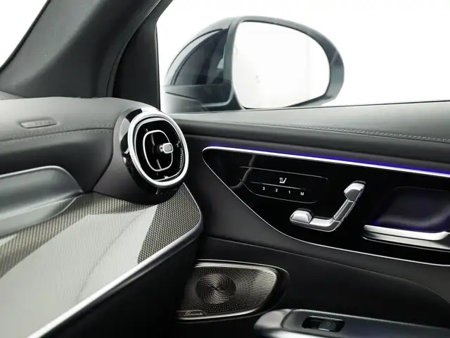 Mercedes-Benz GLC view 14