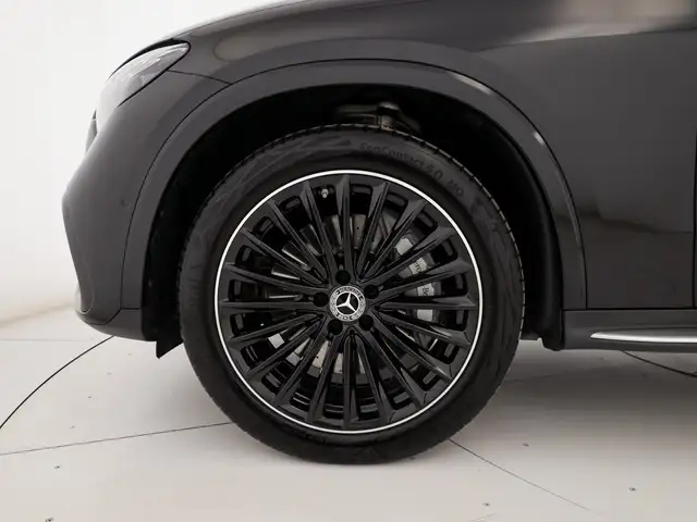 Mercedes-Benz GLC view 7