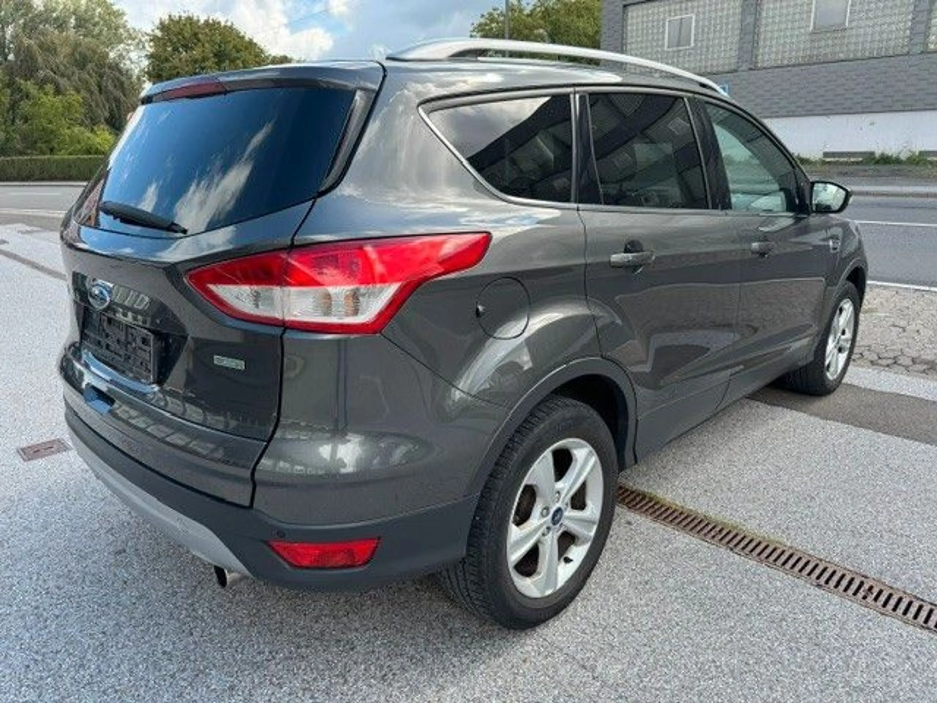 Ford Kuga Titanium — photo 7