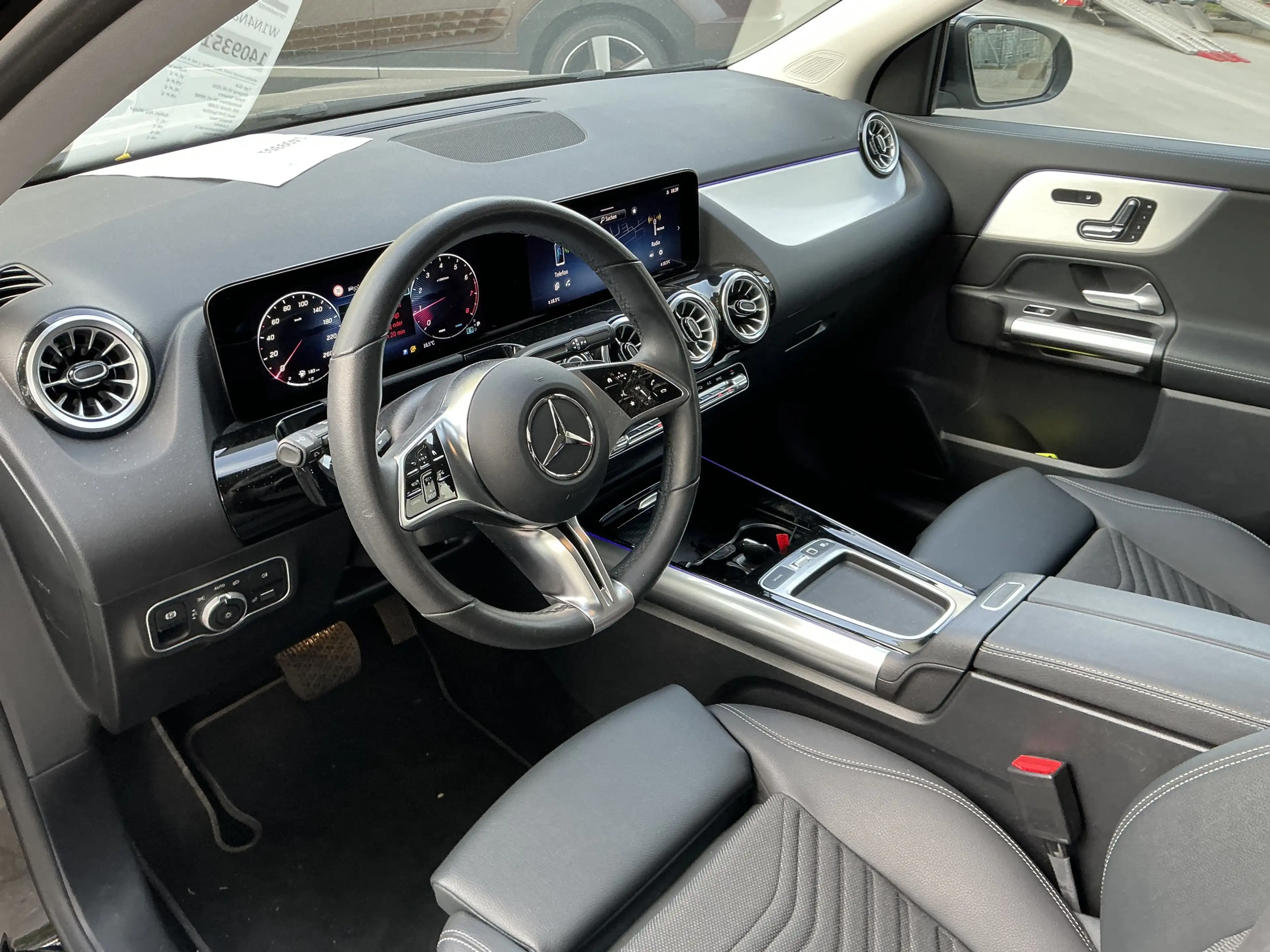 Mercedes-Benz GLA 200 Progressive Line Leder 360Cam Memory AHK — photo 4