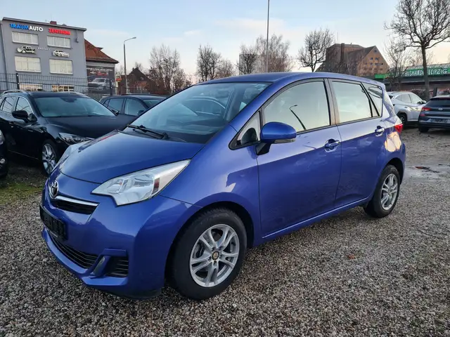 Toyota Verso-S Life /2 Hand/Automatik/TÜV+Inspektion-Neu