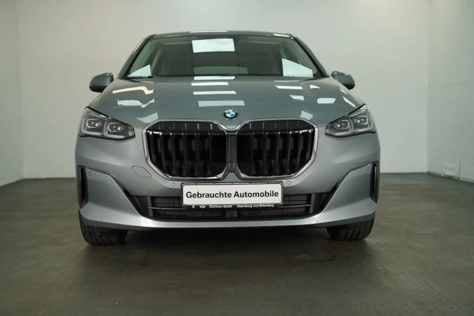BMW 218 i Active Tourer *NAVI.PARKASSIST.RFK* Grau - 2