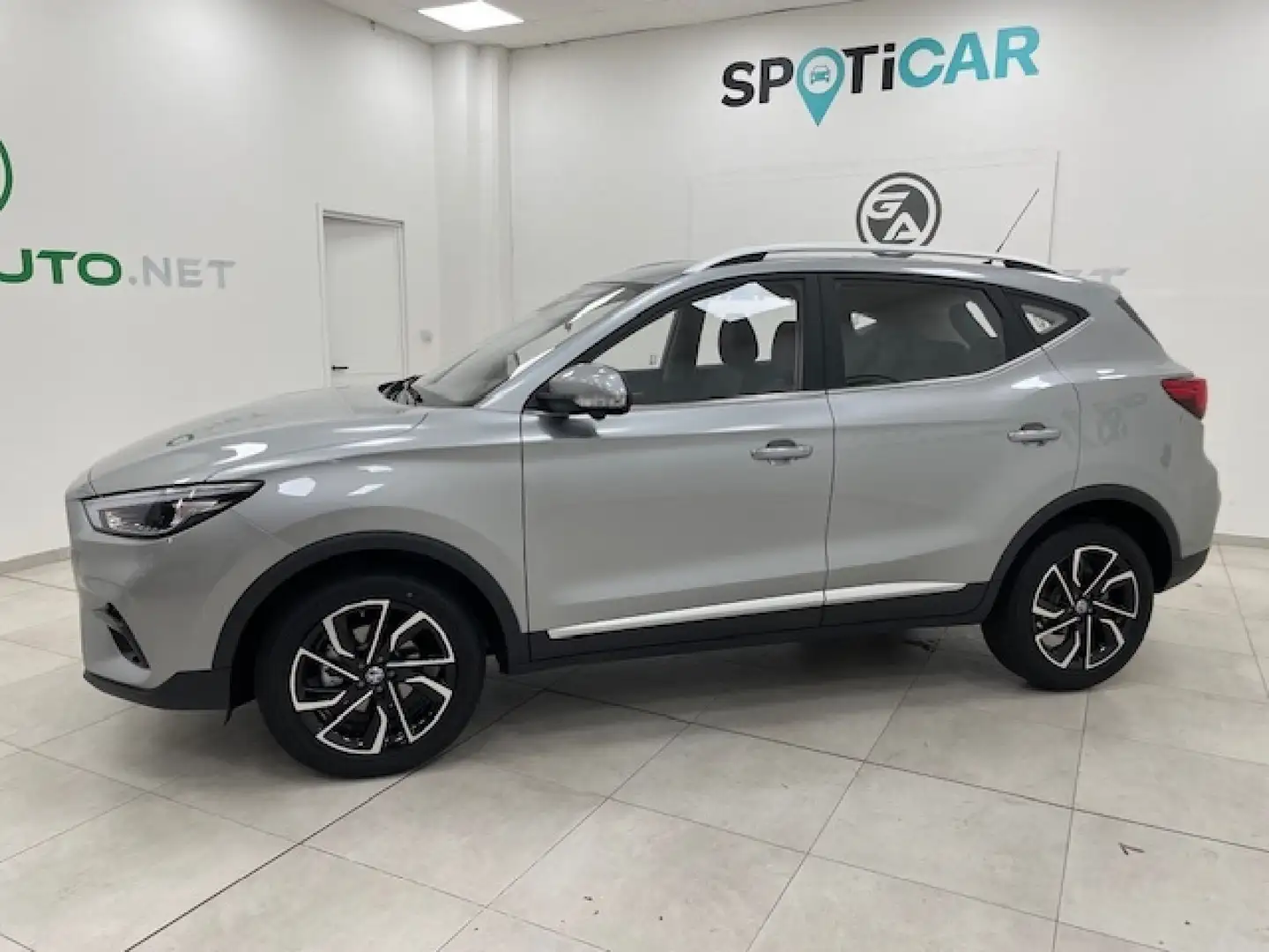 MG ZS CLASSIC 1.5L 5MT LUXURY Argento - 2