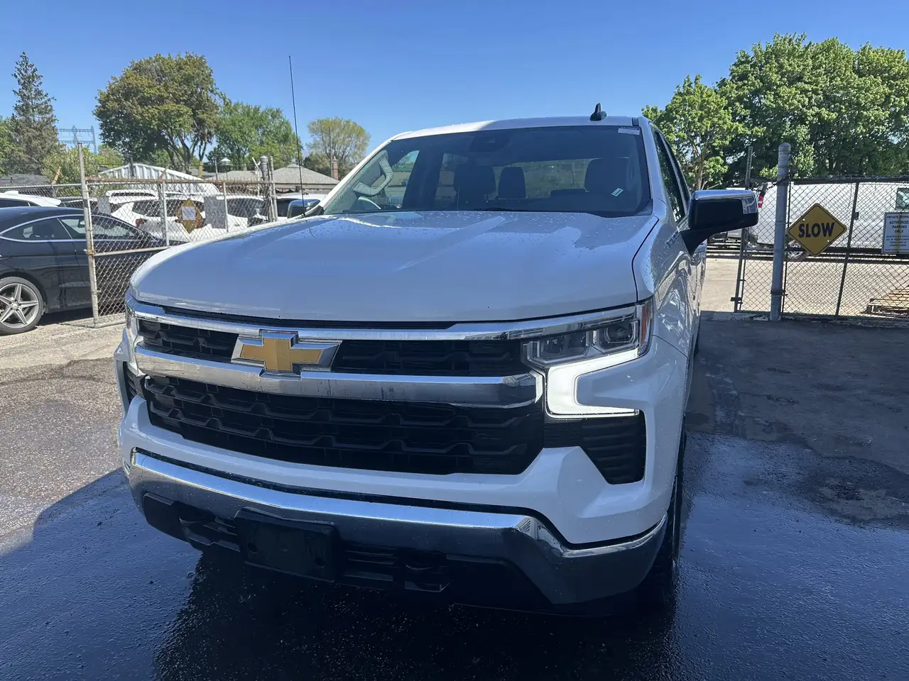 Chevrolet Silverado 1500 снимка Chevrolet Silverado 1500